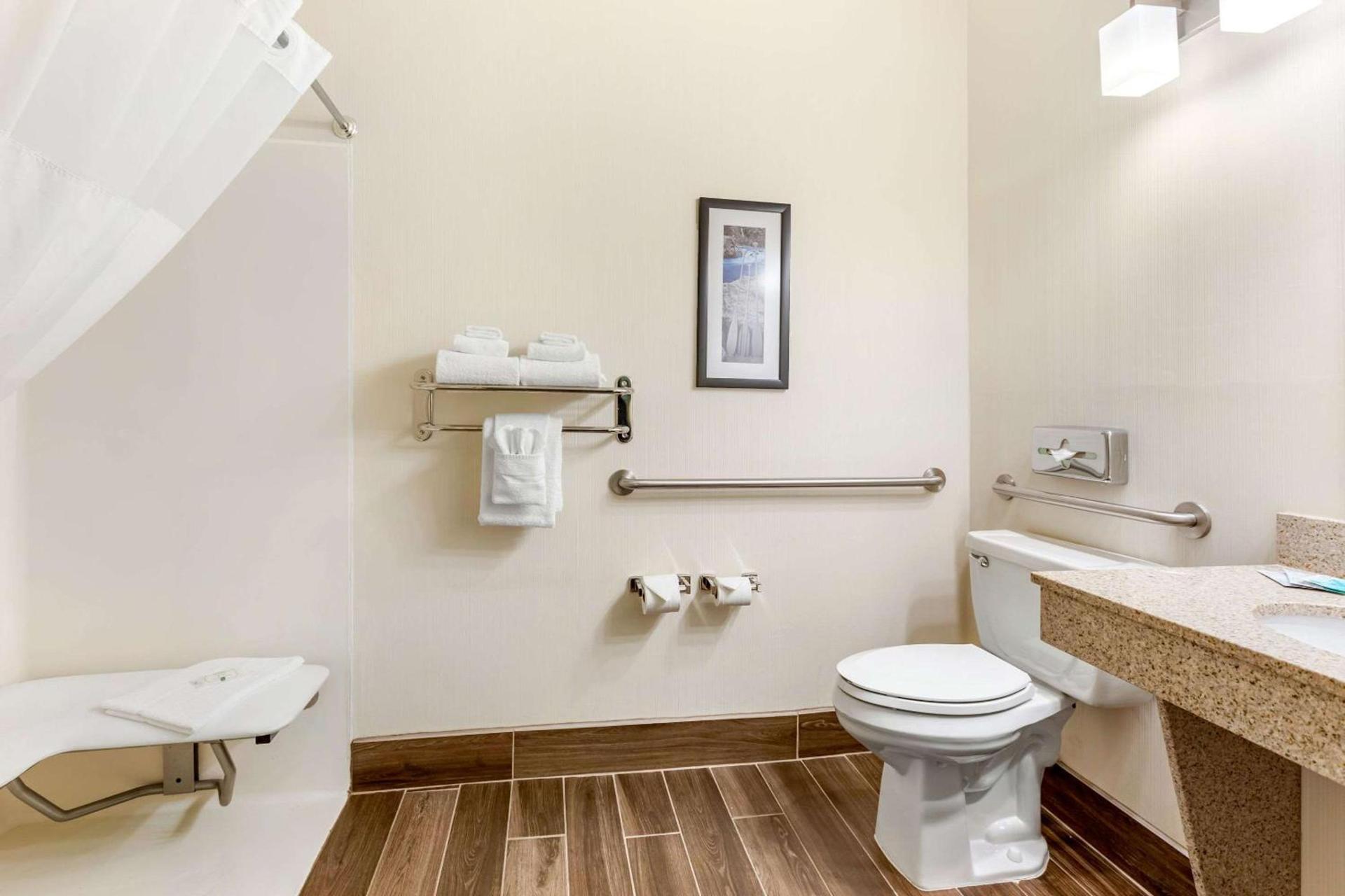 Quality Inn & Suites University Fort Collins photo 30