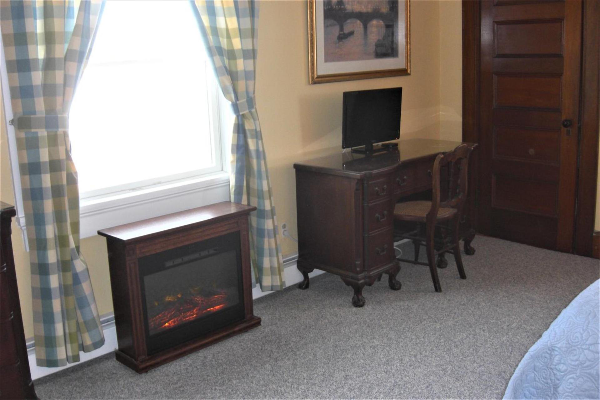 Seafarer Inn photo 3