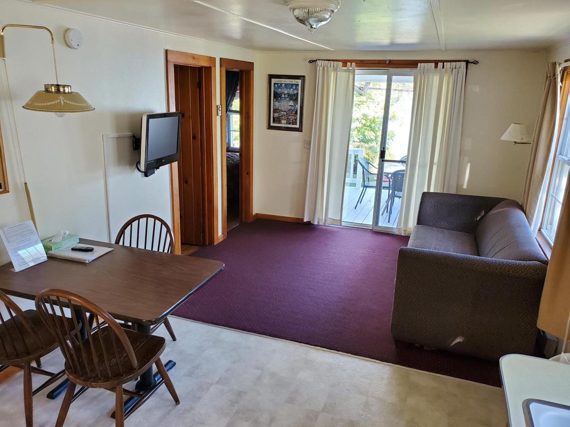 Lake View Motel photo 29