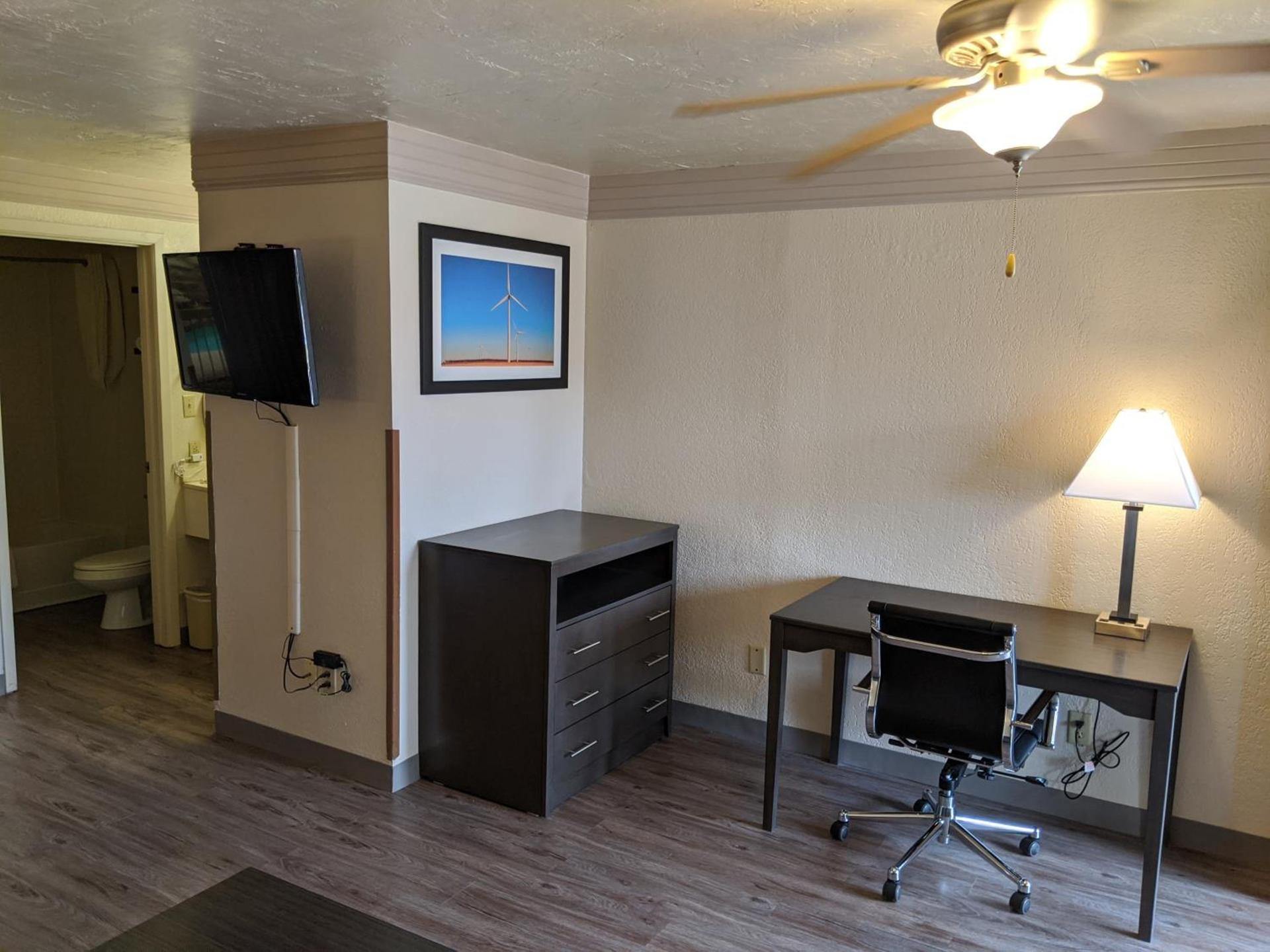 Atrium Inn photo 7