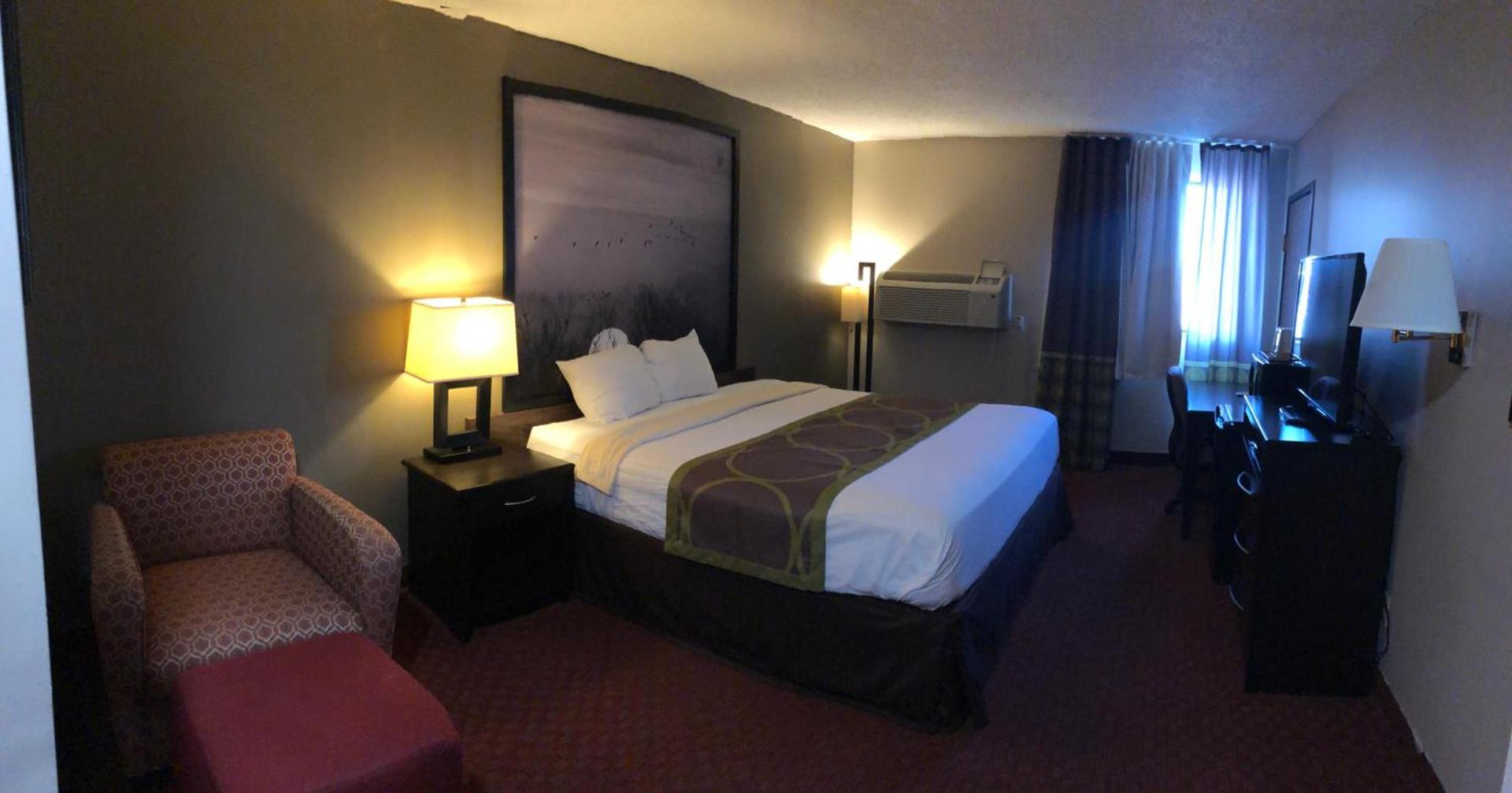 Super 8 by Wyndham Omaha SW photo 7