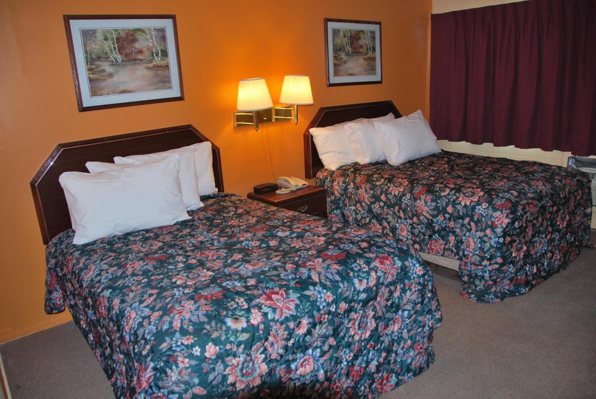 Imperial Motel Cortland photo 2