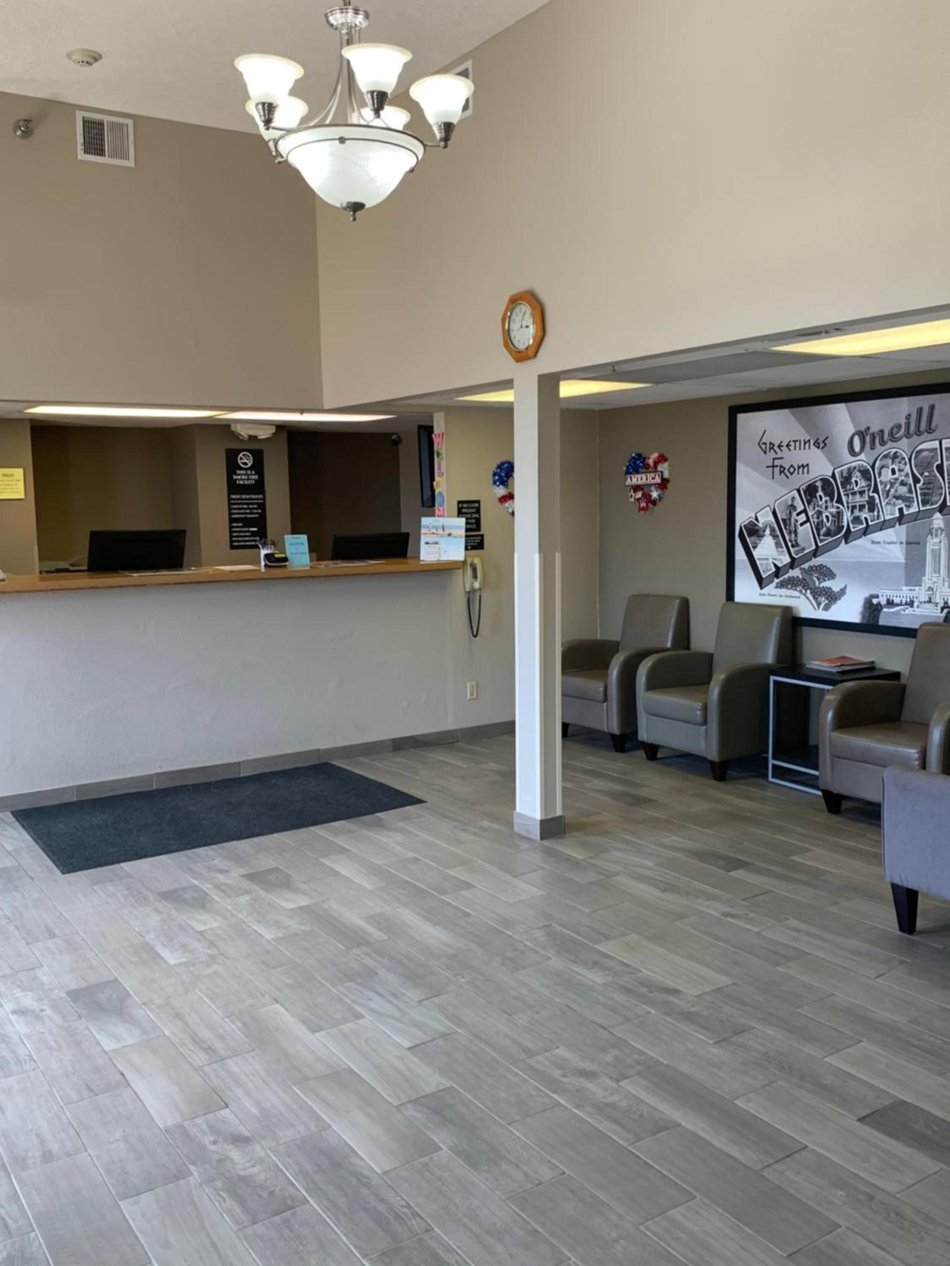 Super 8 by Wyndham O Neill NE photo 31
