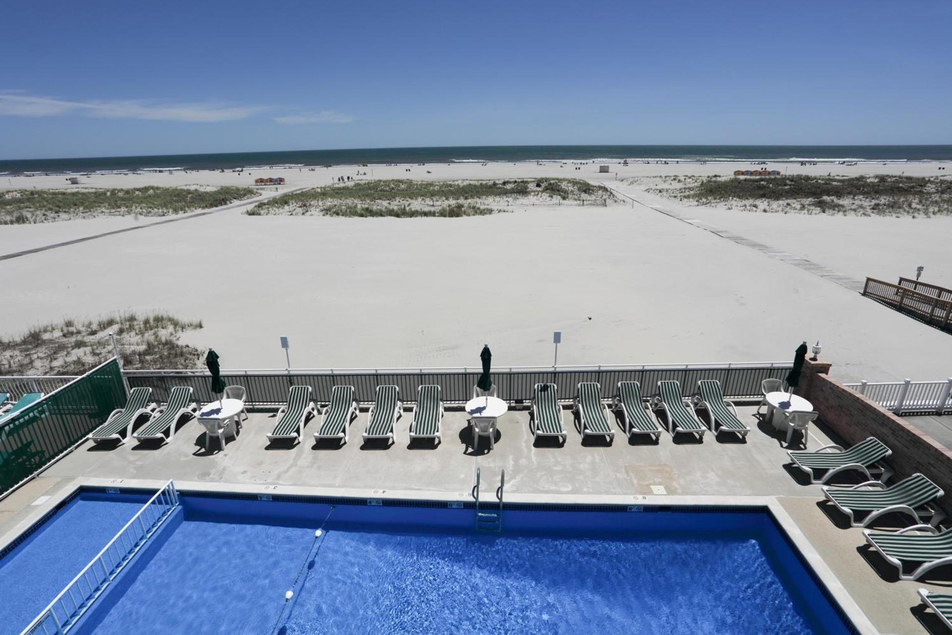 Commander by the Sea Motel photo 2
