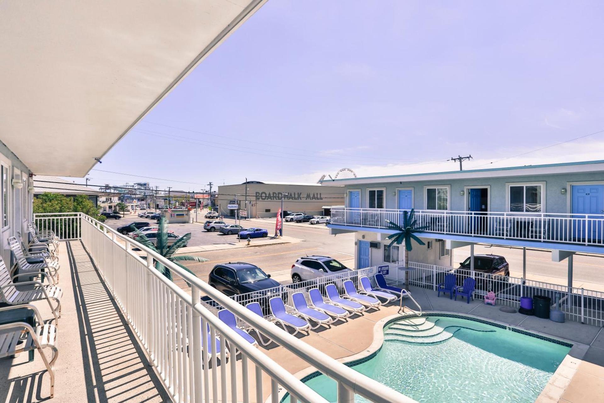 Stardust Motel photo 2