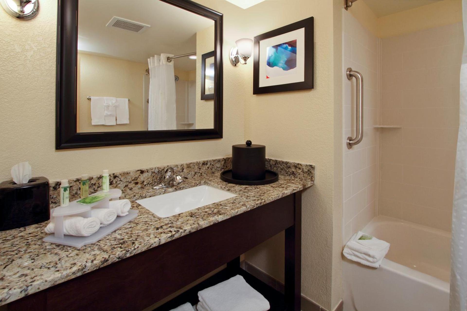 Holiday Inn Express Augusta Downtown by IHG photo 21