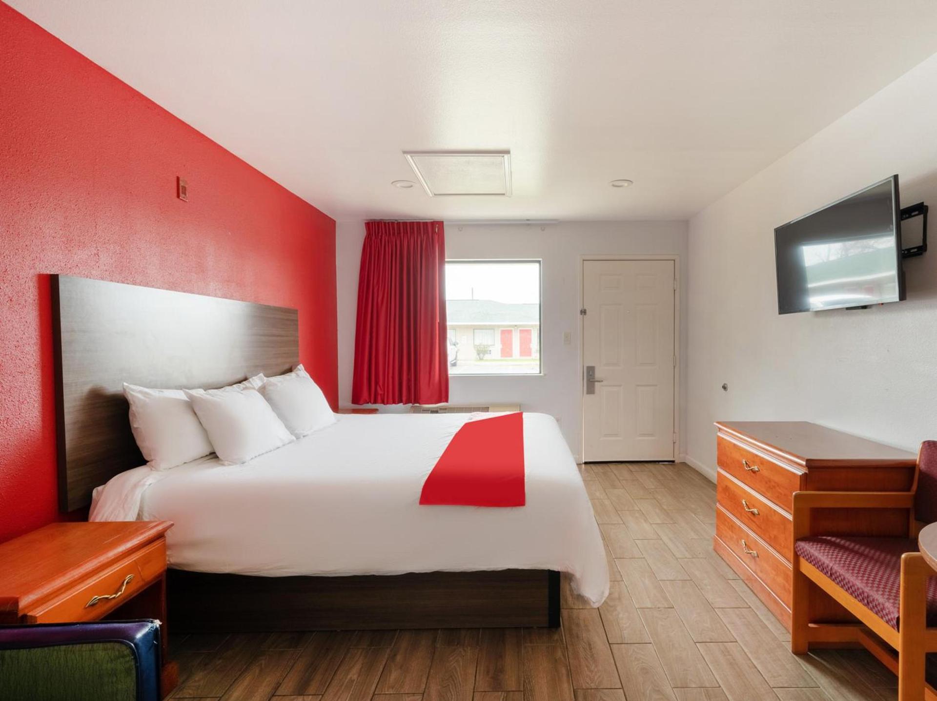 OYO Hotel San Antonio near AT&T Center photo 23