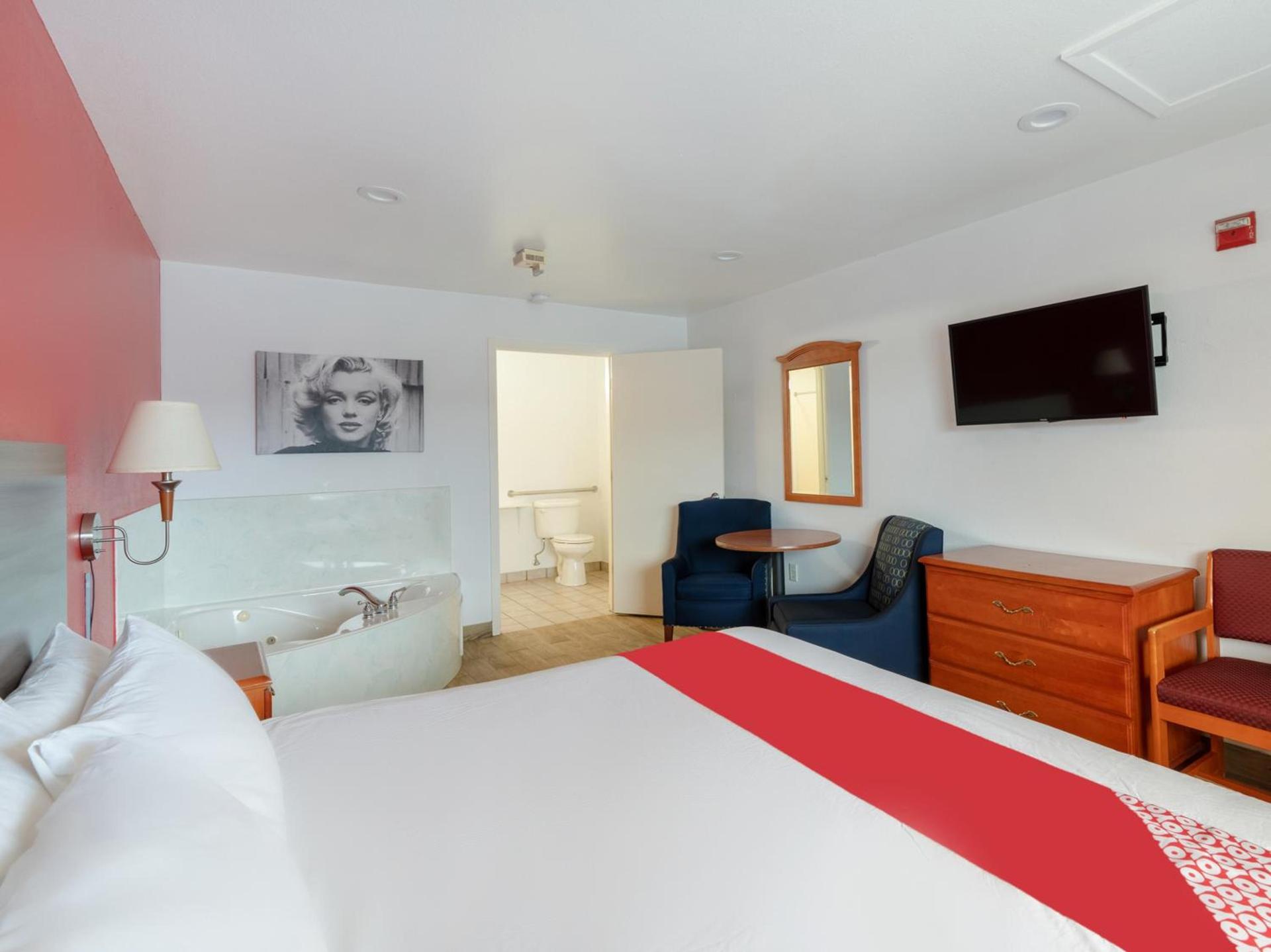 OYO Hotel San Antonio near AT&T Center photo 25