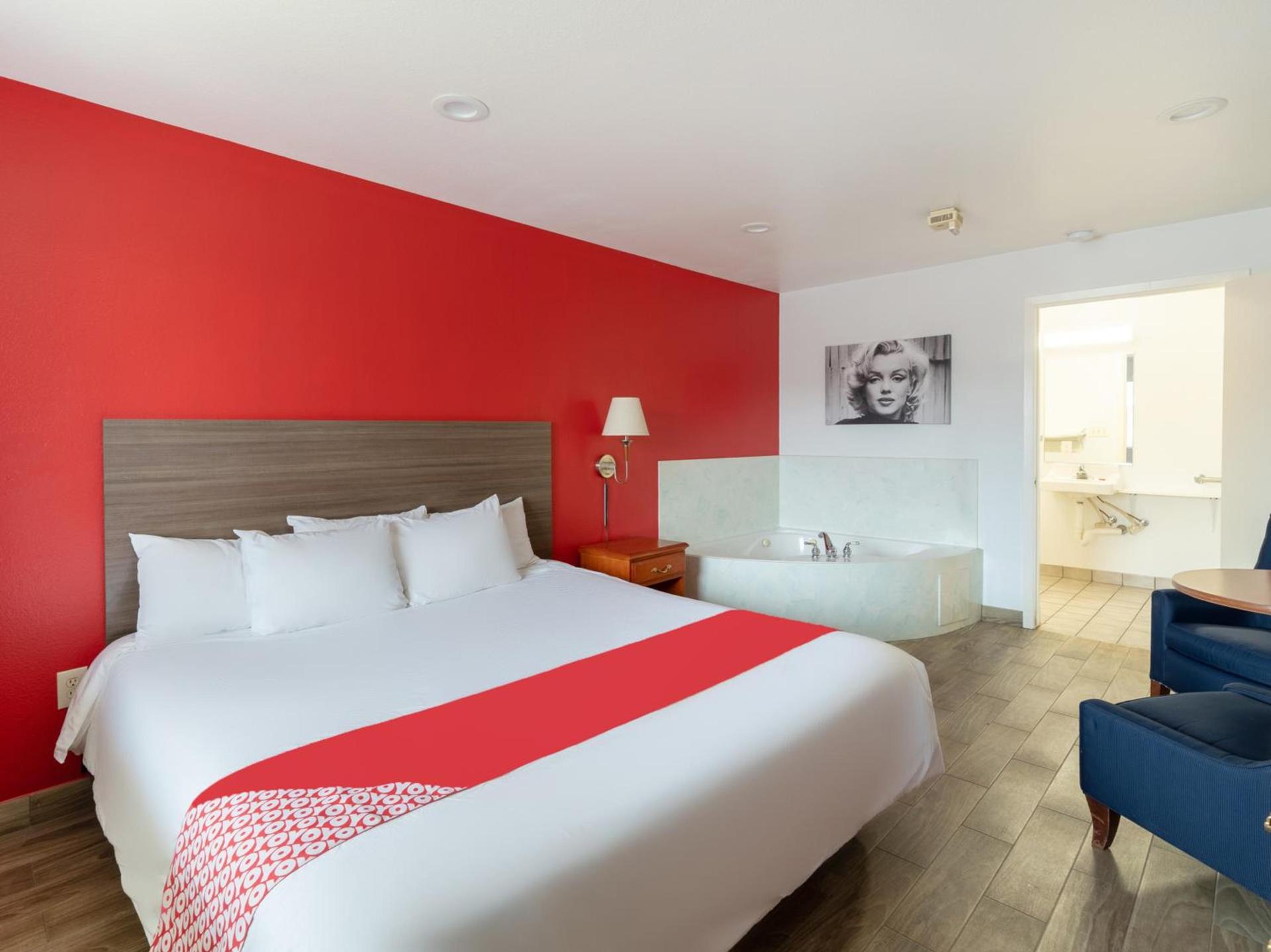 OYO Hotel San Antonio near AT&T Center photo 8