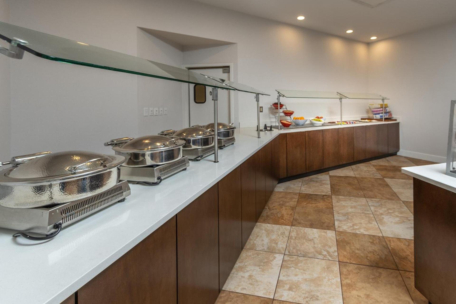 Holiday Inn & Suites Memphis - Wolfchase Galleria by IHG photo 2