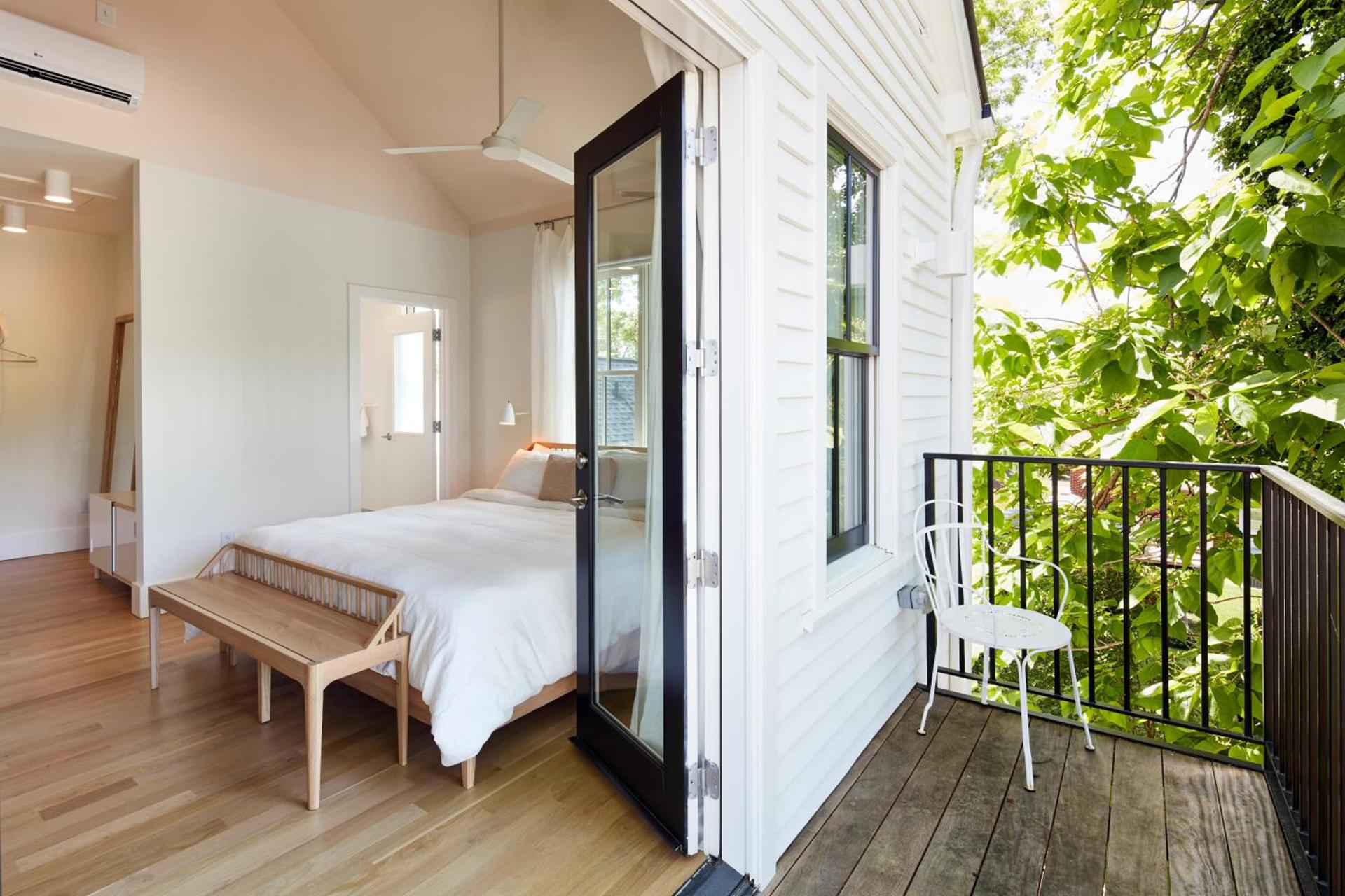 Guest House Raleigh- Adults Only photo 22