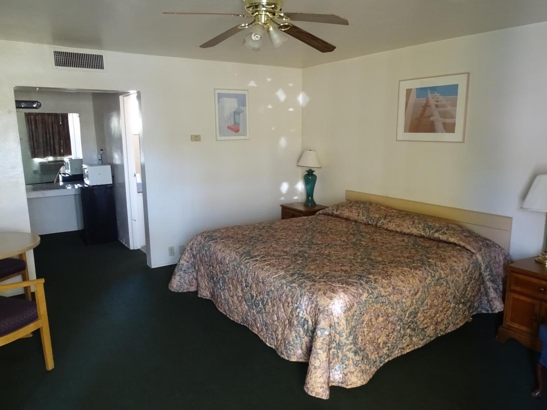 Downtown Inn photo 23