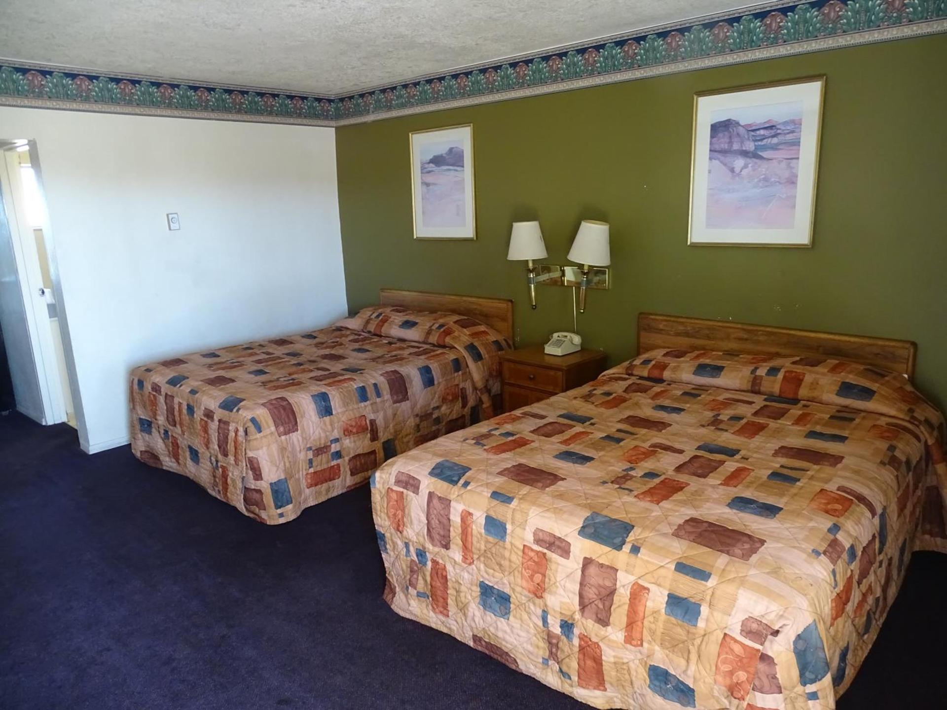 Downtown Inn photo 18