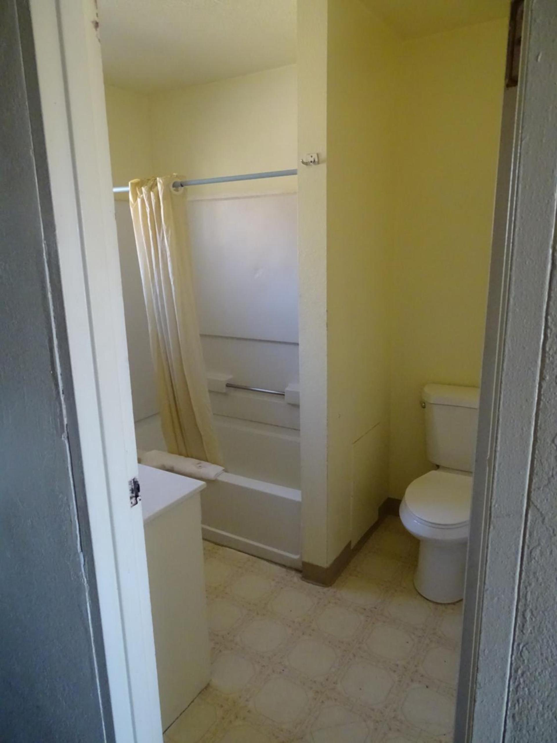 Downtown Inn photo 17