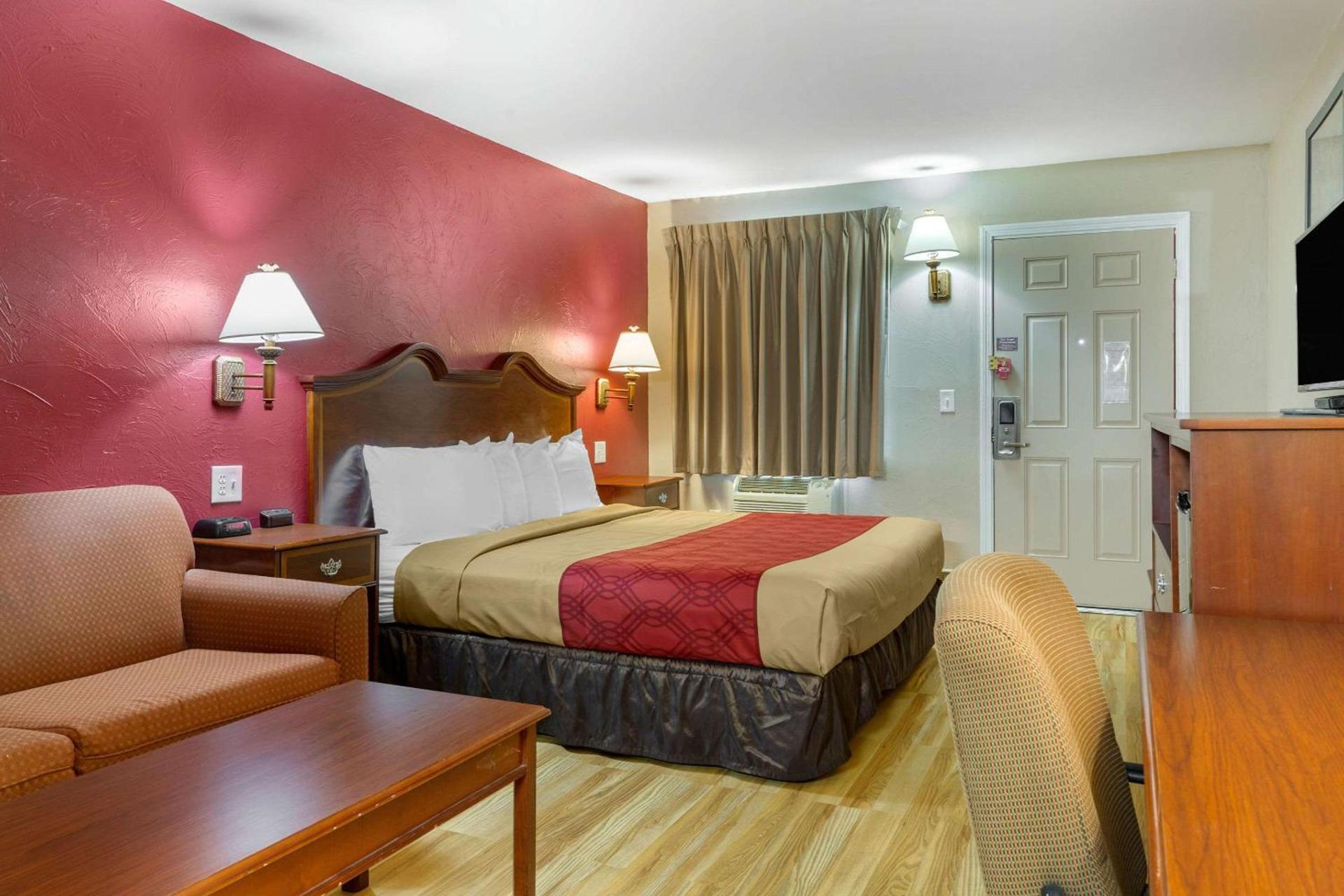 Econo Lodge Sturbridge Route 20 photo 25
