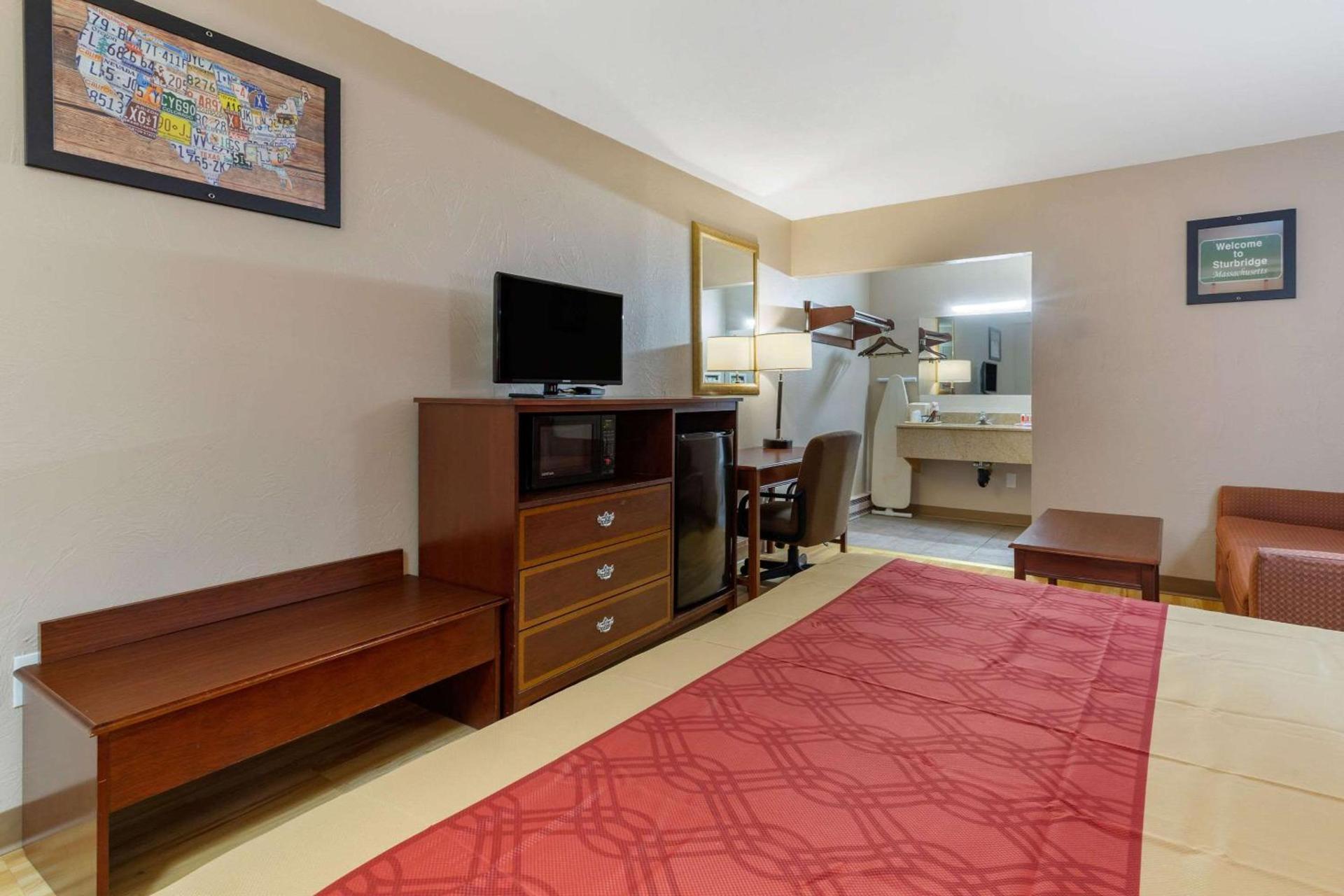 Econo Lodge Sturbridge Route 20 photo 26