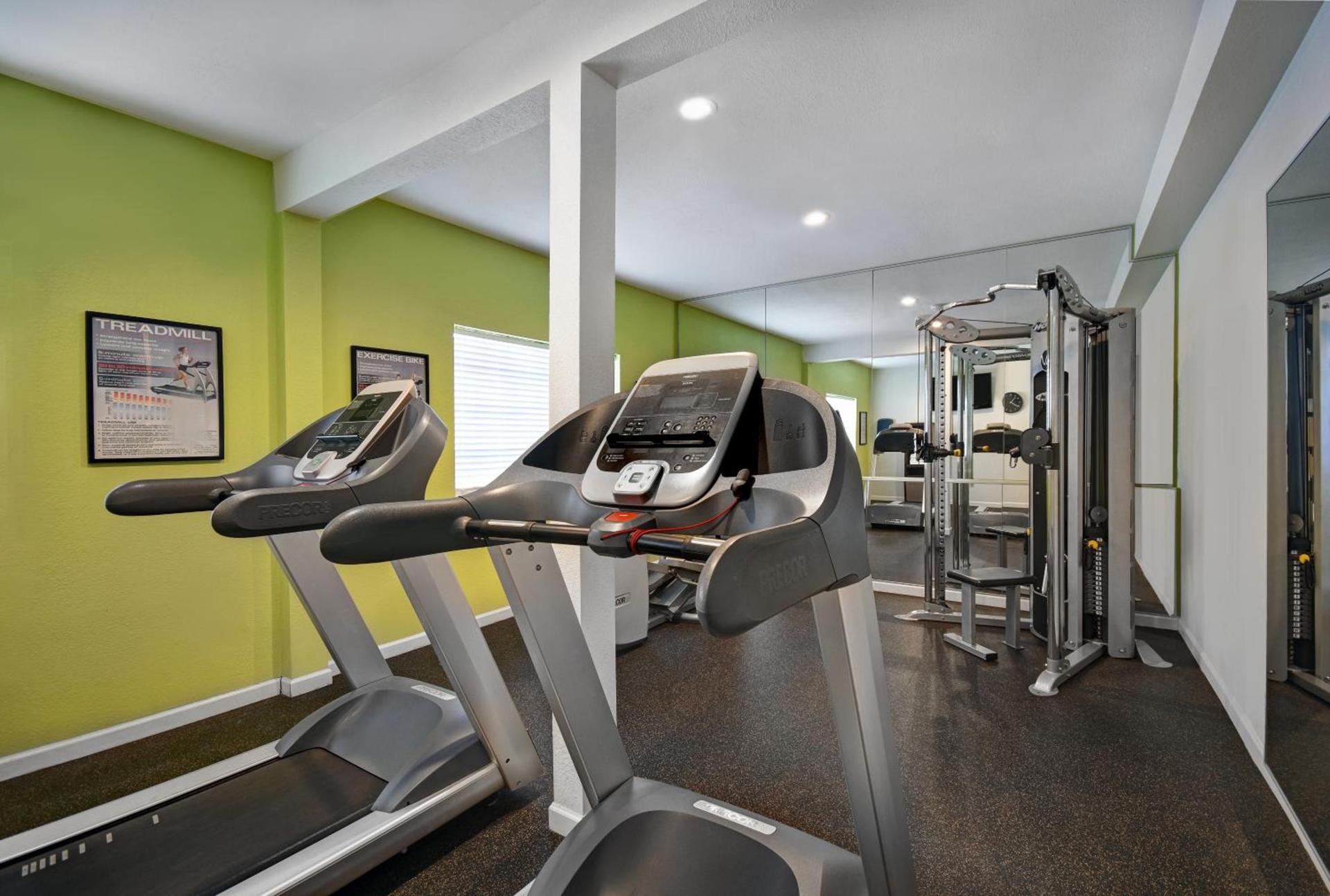 Studio 6 Houston, TX - Westchase photo 13