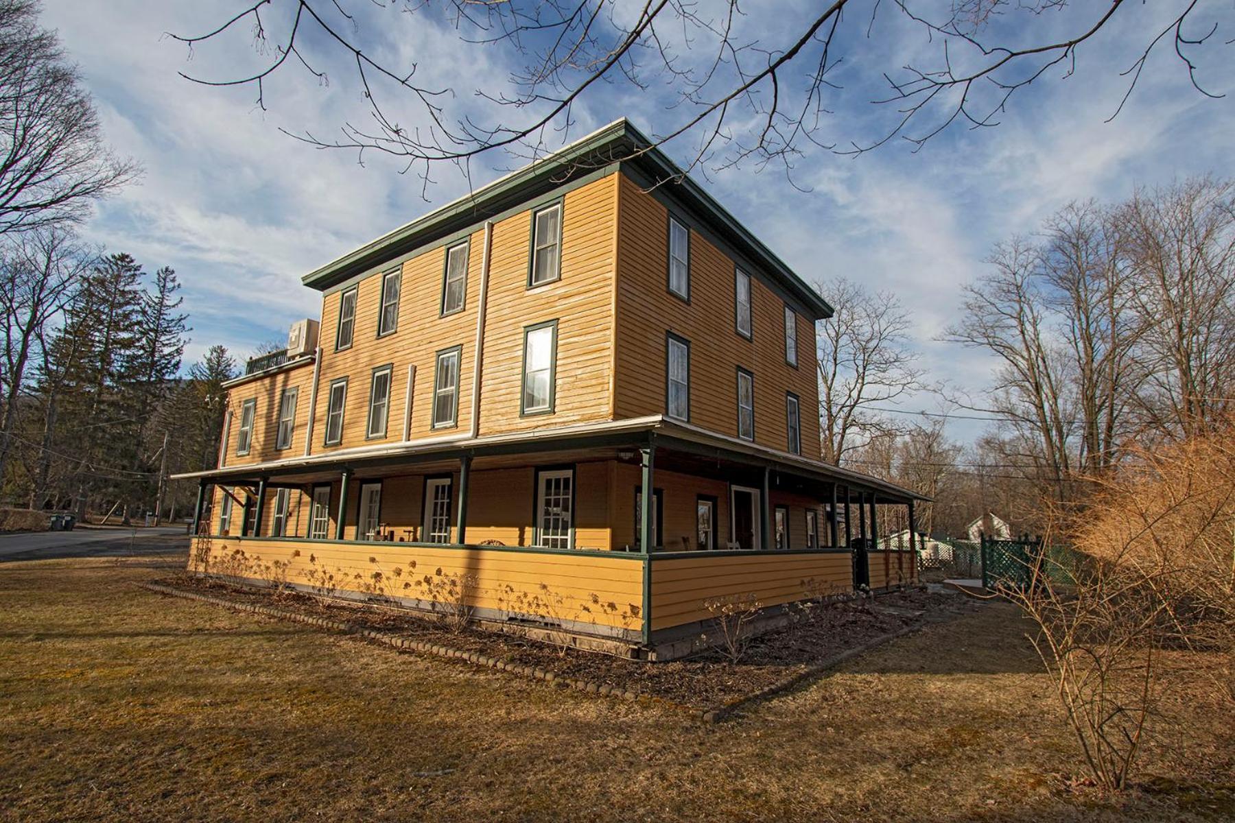 The Woodbine Inn photo 38