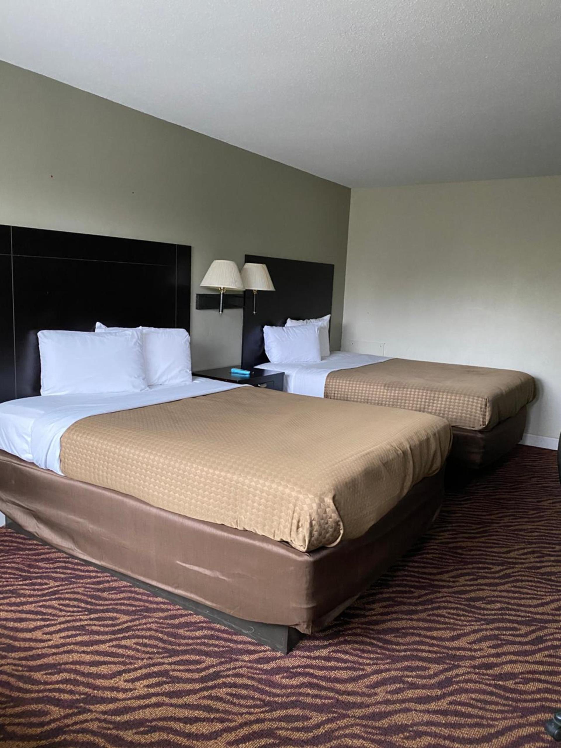 Red Carpet Inn & Suites - Danville photo 45
