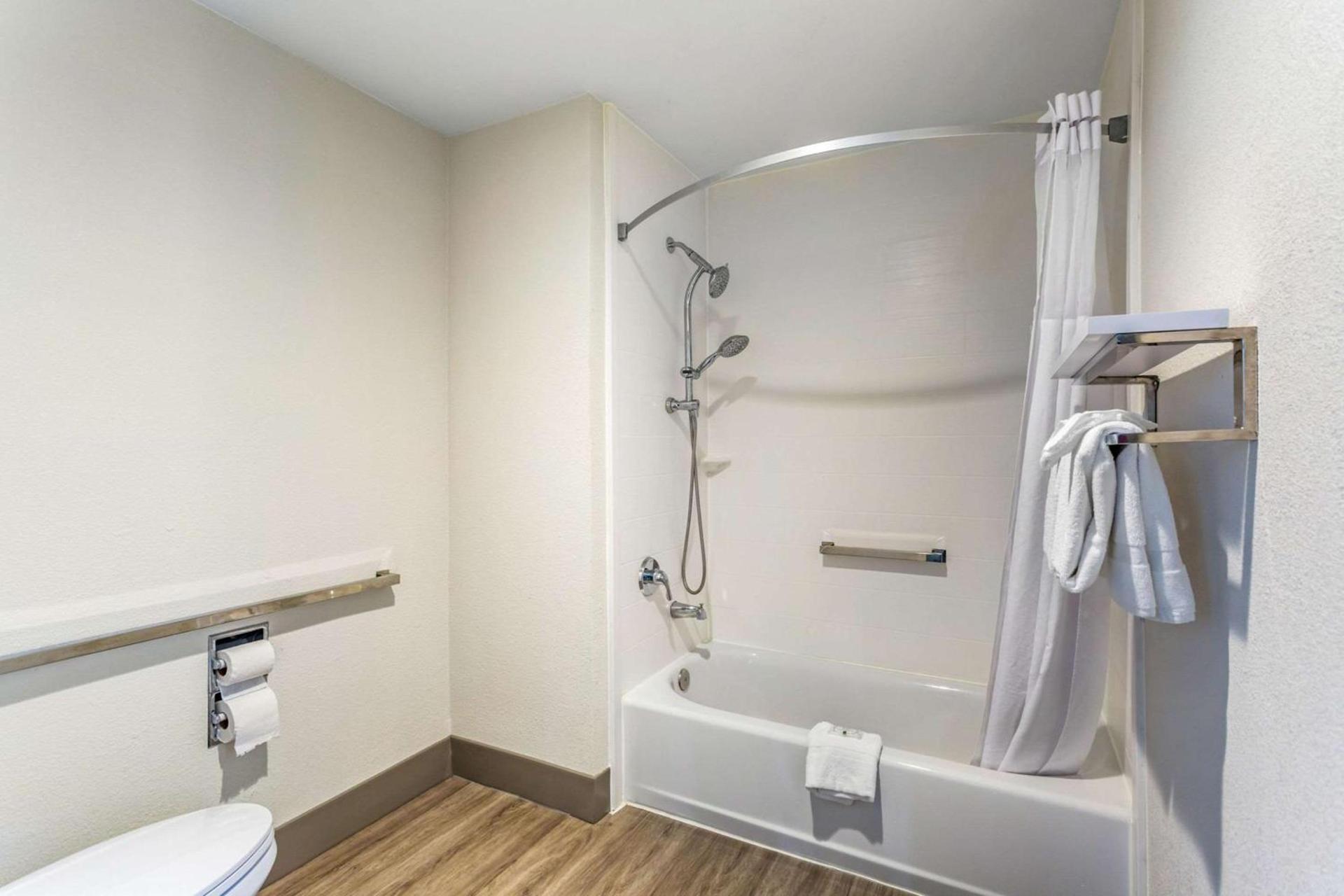 Quality Inn Murfreesboro-University Area photo 12