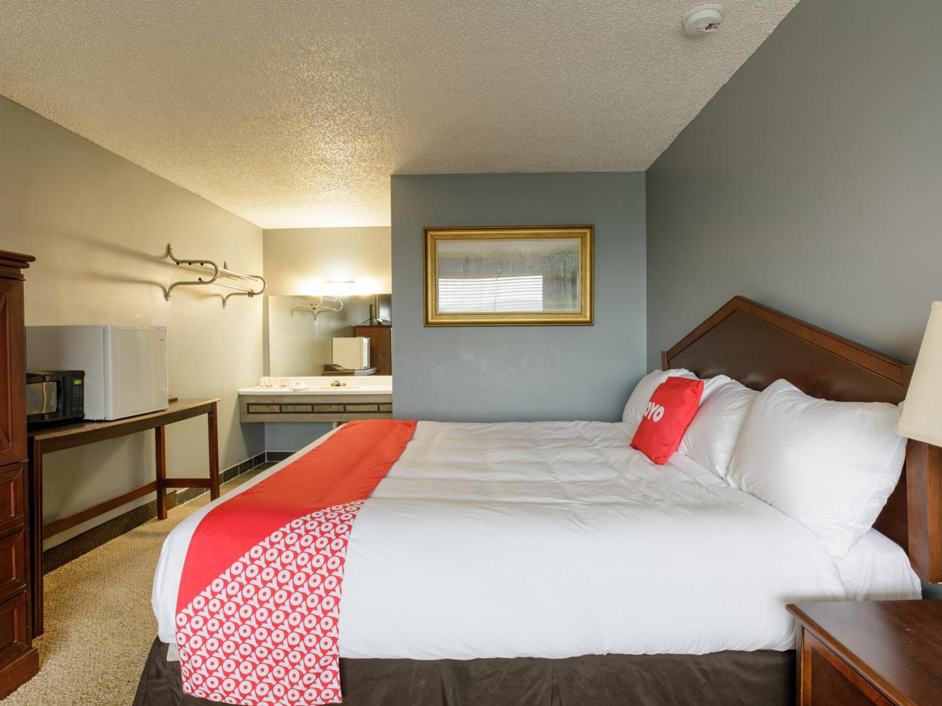 OYO Hotel Branson MO-165 photo 8