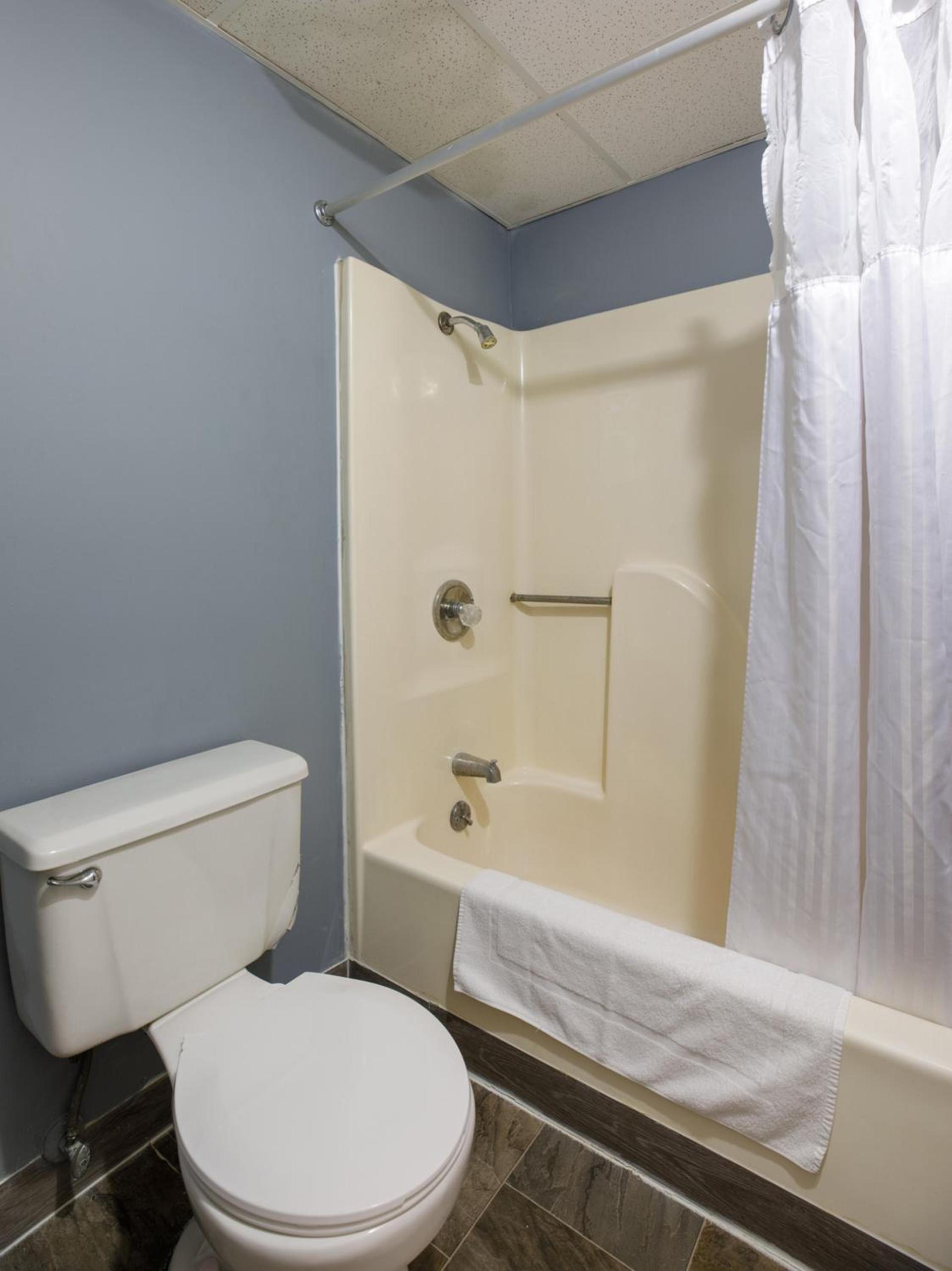 OYO Hotel Branson MO-165 photo 26