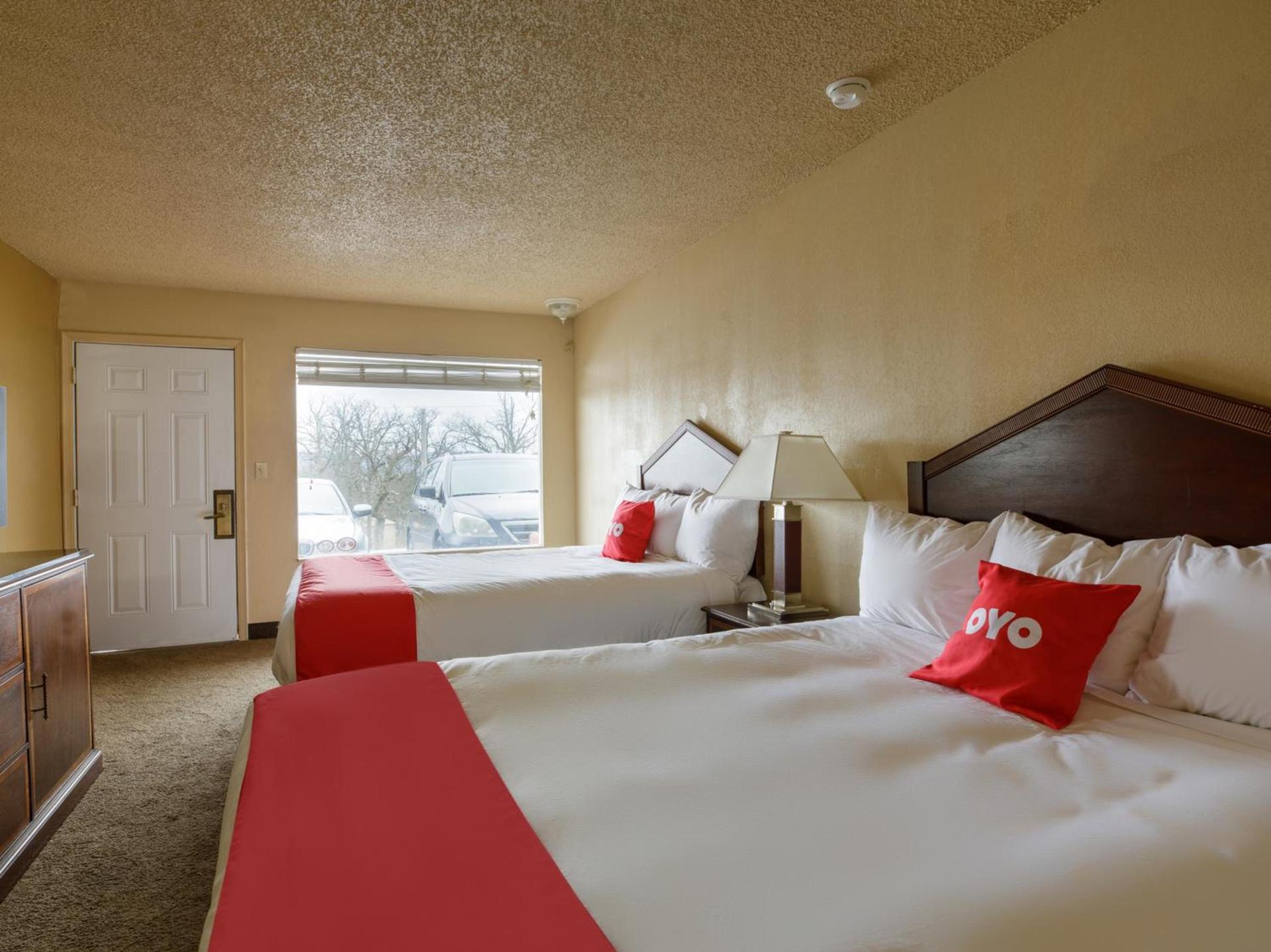 OYO Hotel Branson MO-165 photo 6