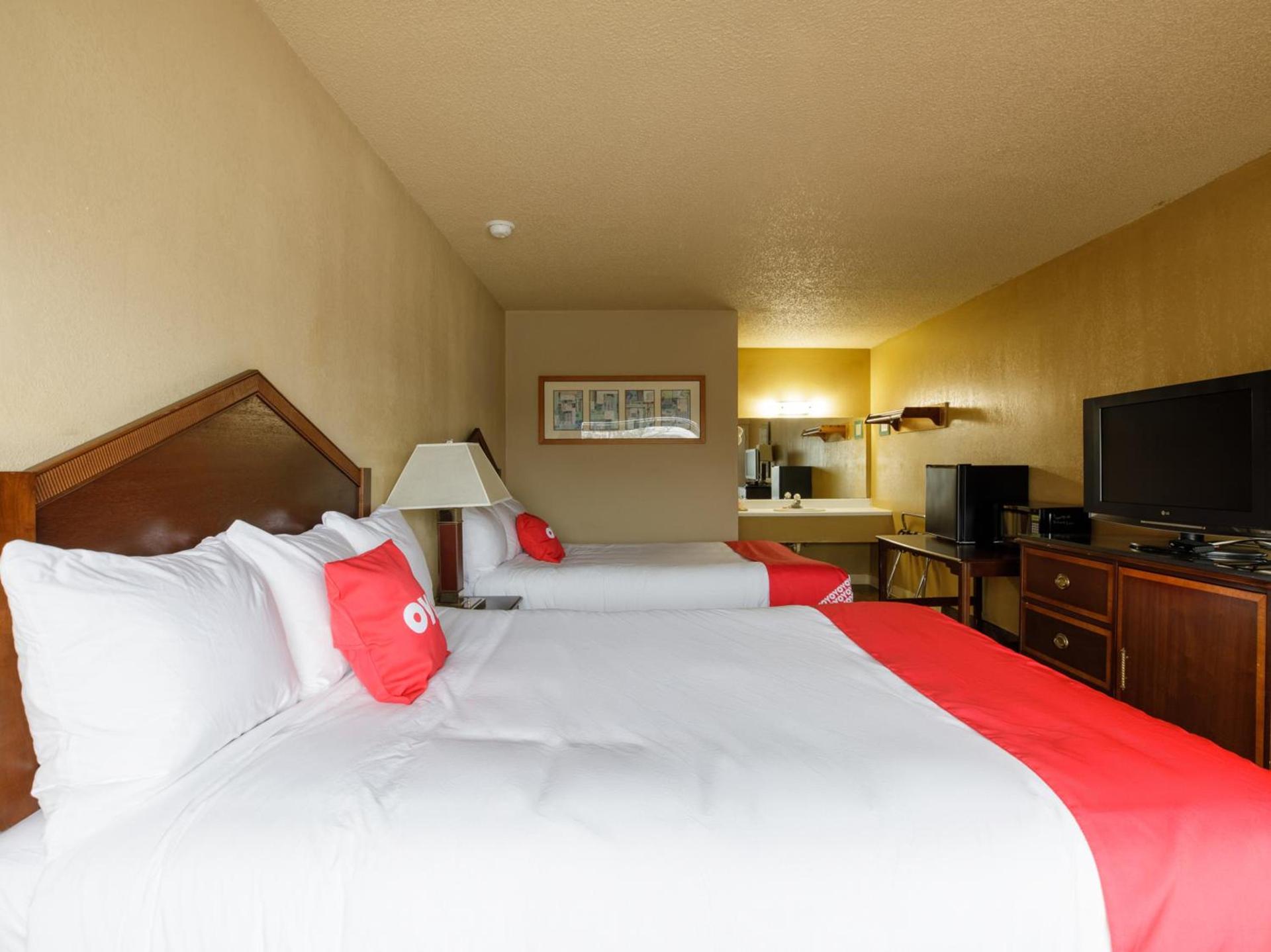 OYO Hotel Branson MO-165 photo 9