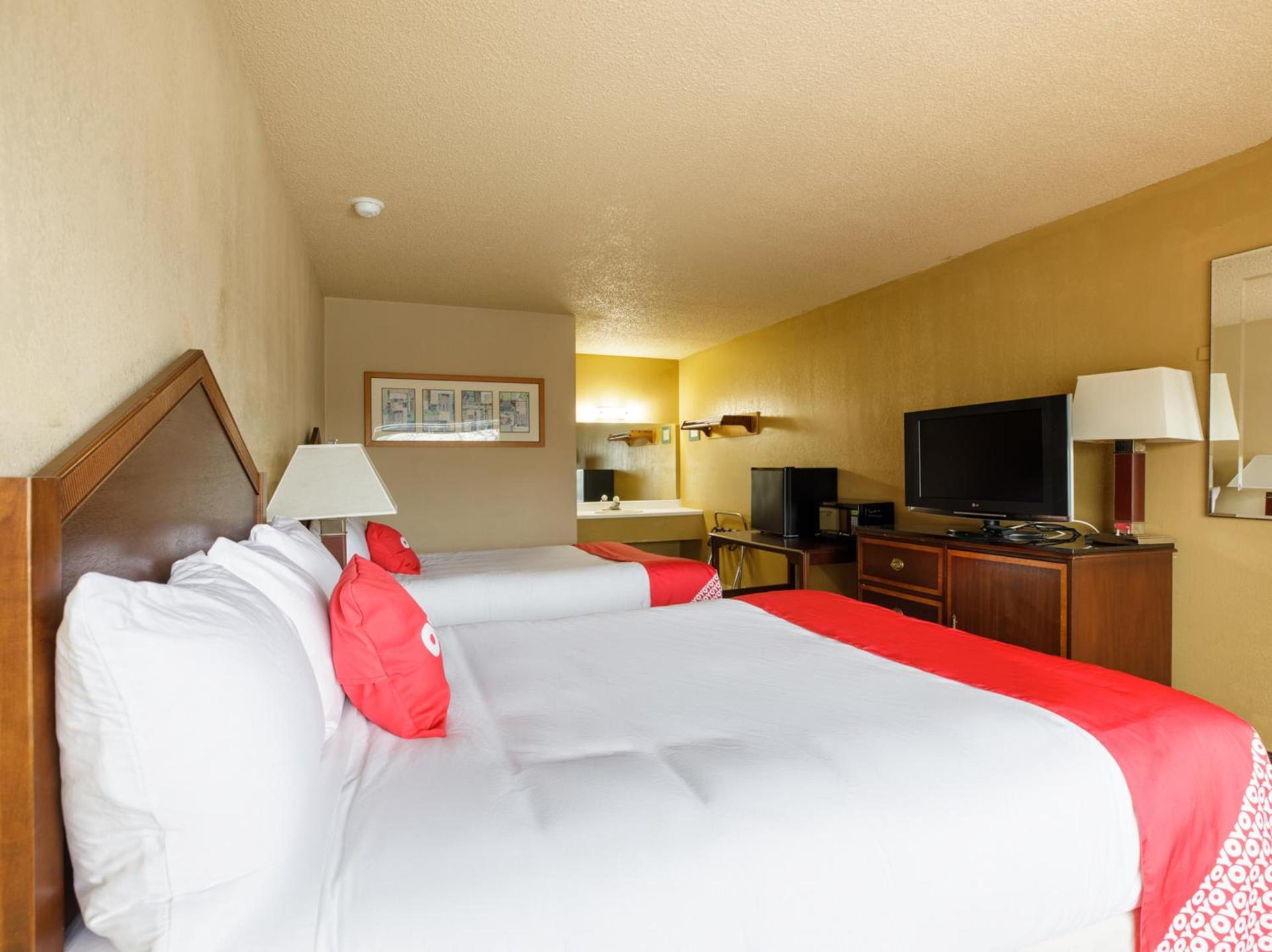OYO Hotel Branson MO-165 photo 10