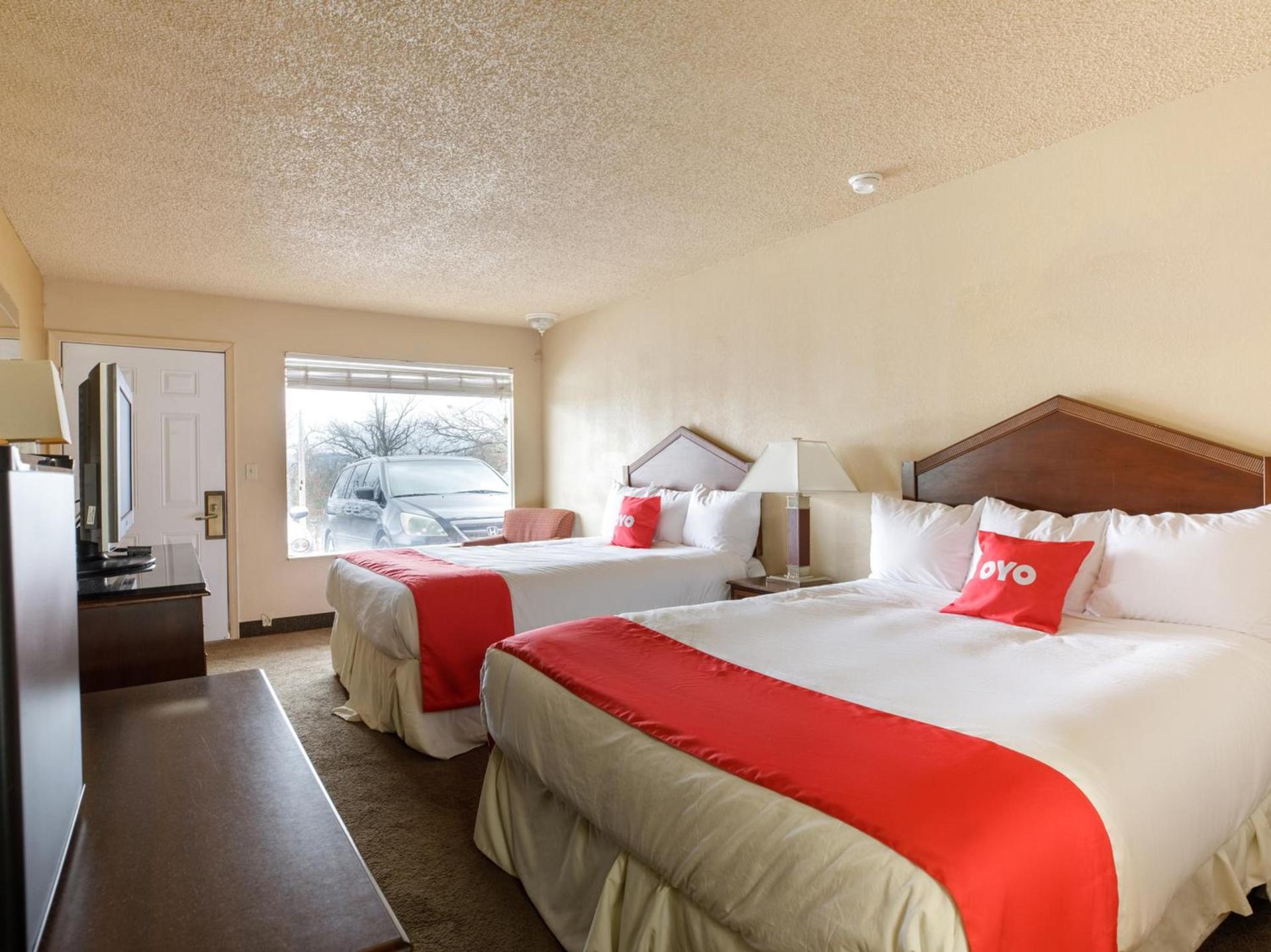 OYO Hotel Branson MO-165 photo 12