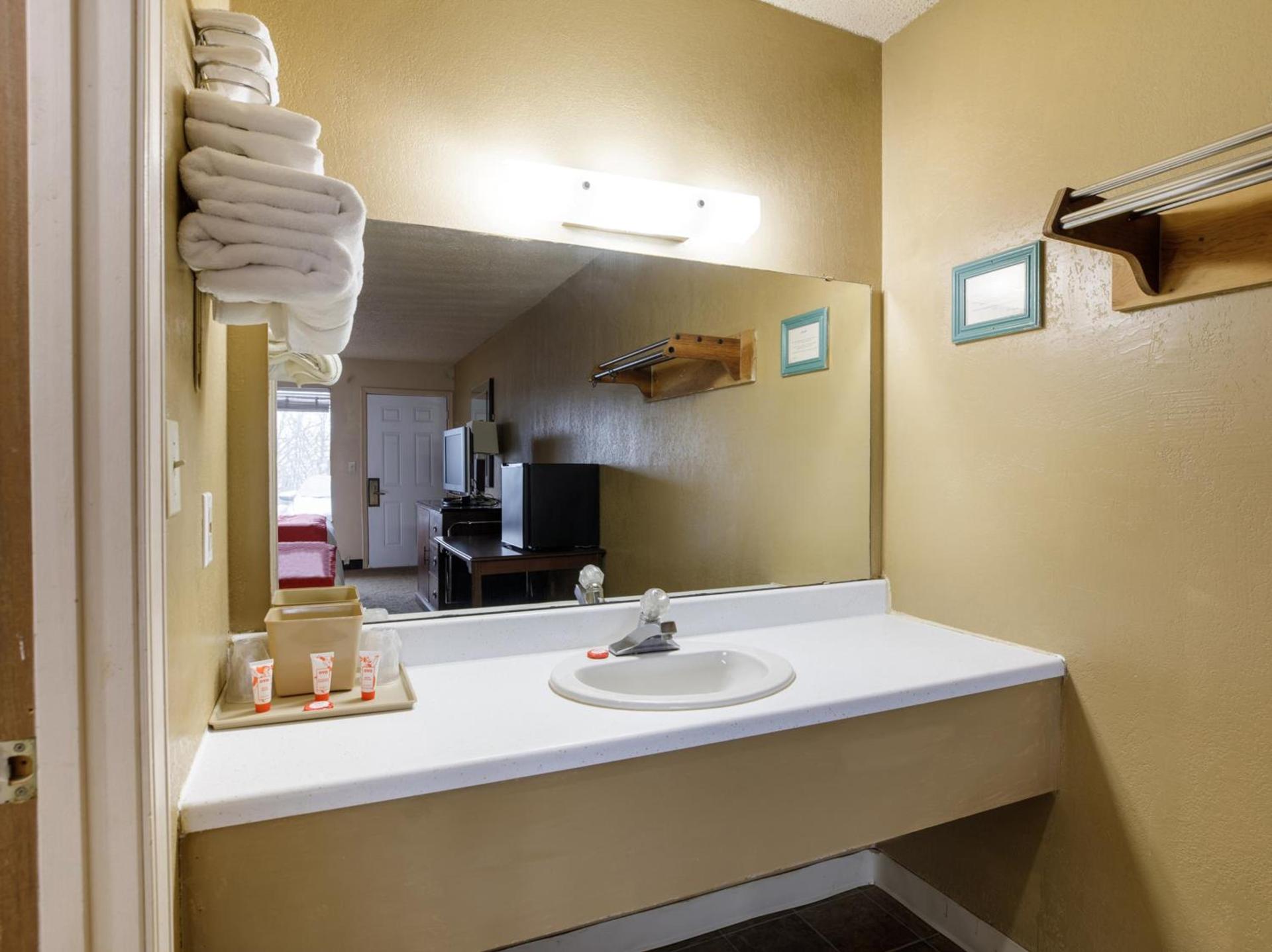 OYO Hotel Branson MO-165 photo 24