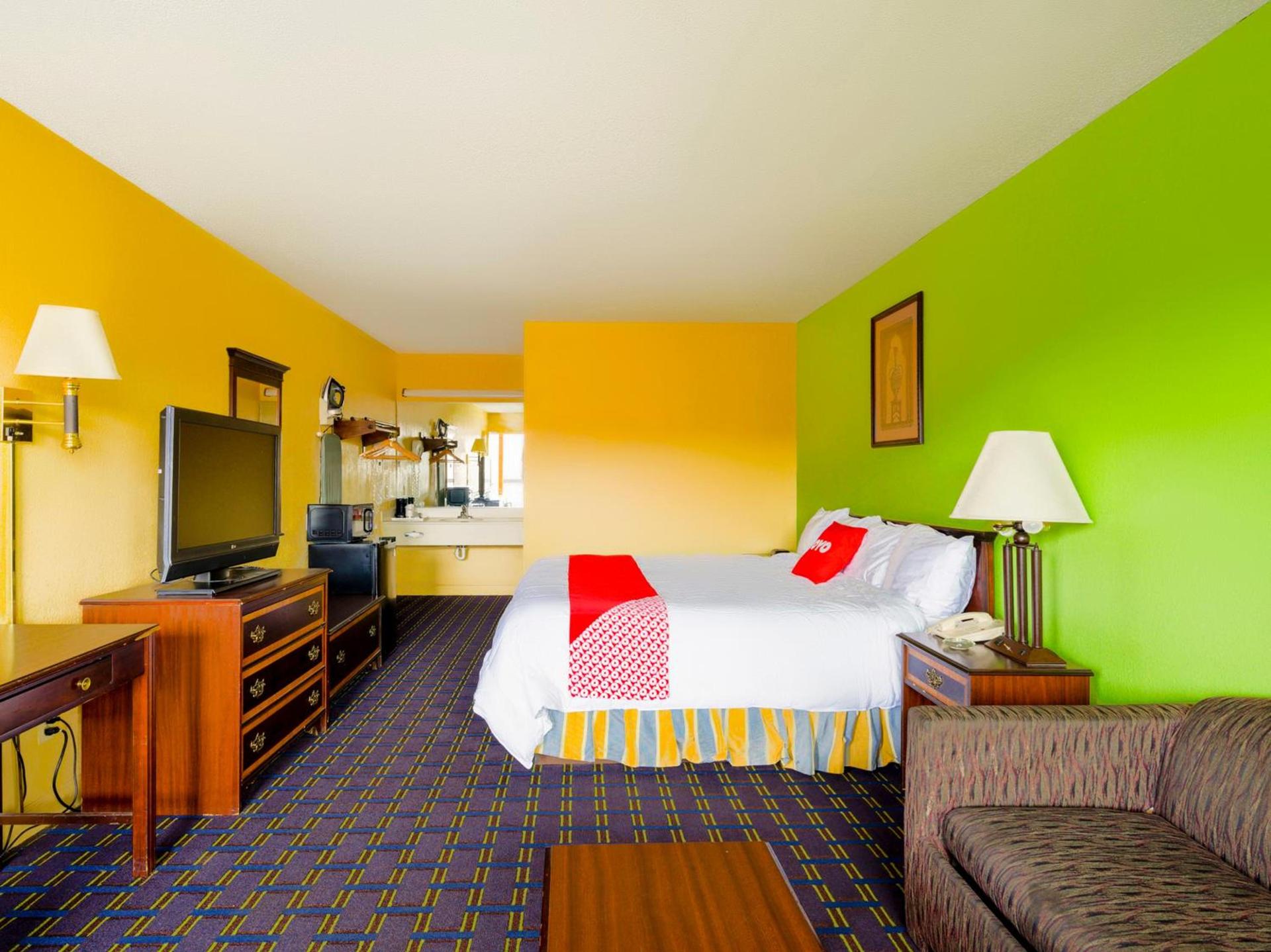 OYO Hotel Williamston photo 5