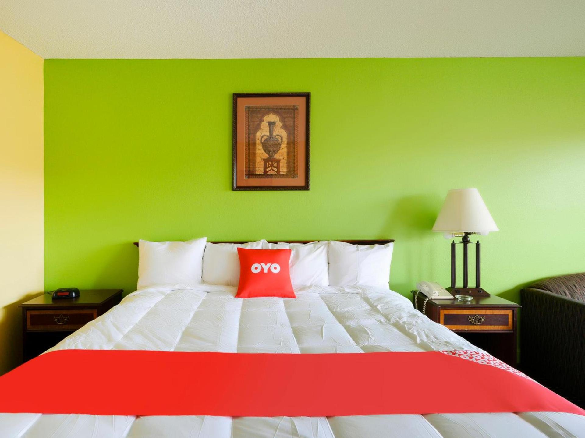 OYO Hotel Williamston photo 6