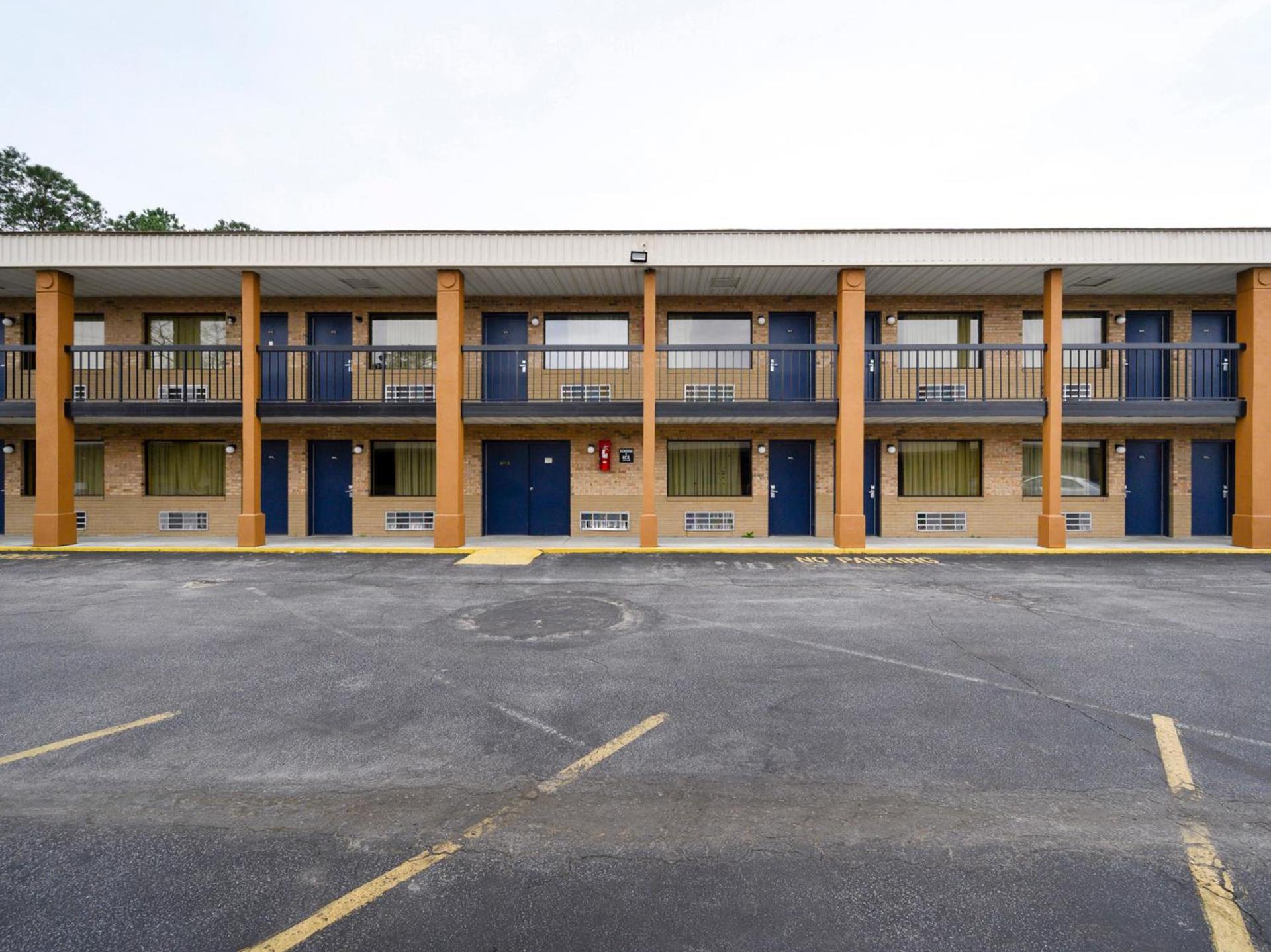 OYO Hotel Williamston photo 16