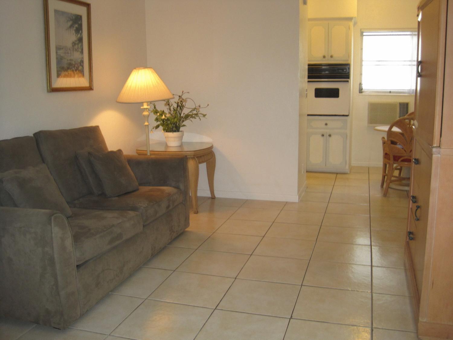 Summerland Suites photo 12