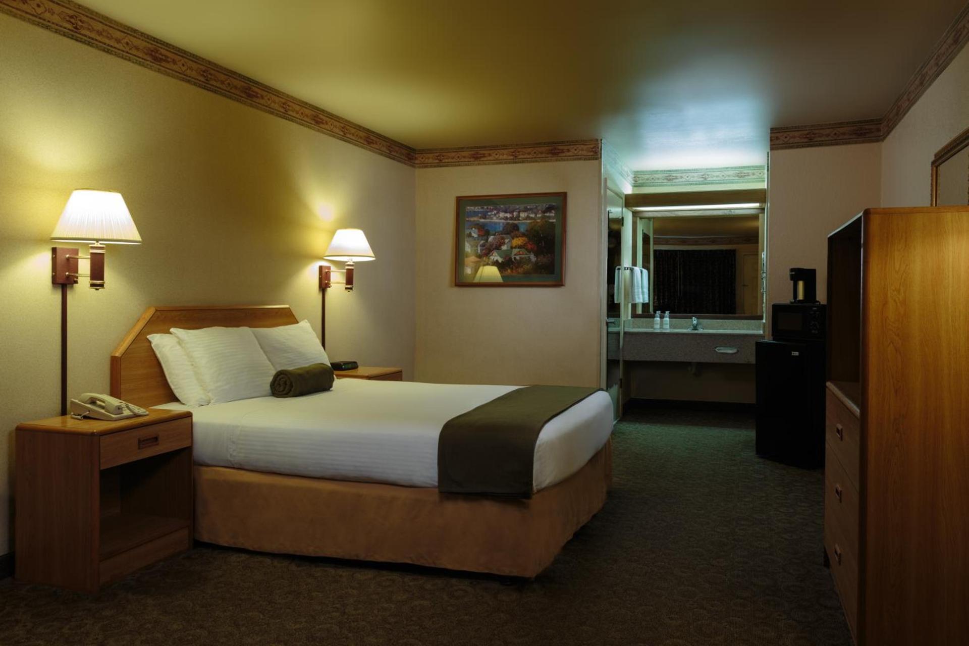 The Redwood Riverwalk, a boutique hotel photo 19
