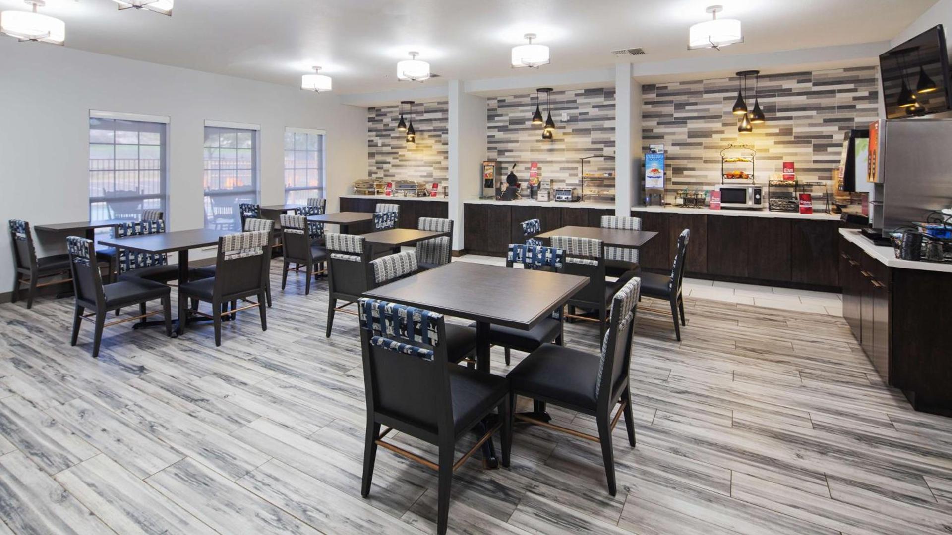 Best Western Plus Fredericksburg photo 25
