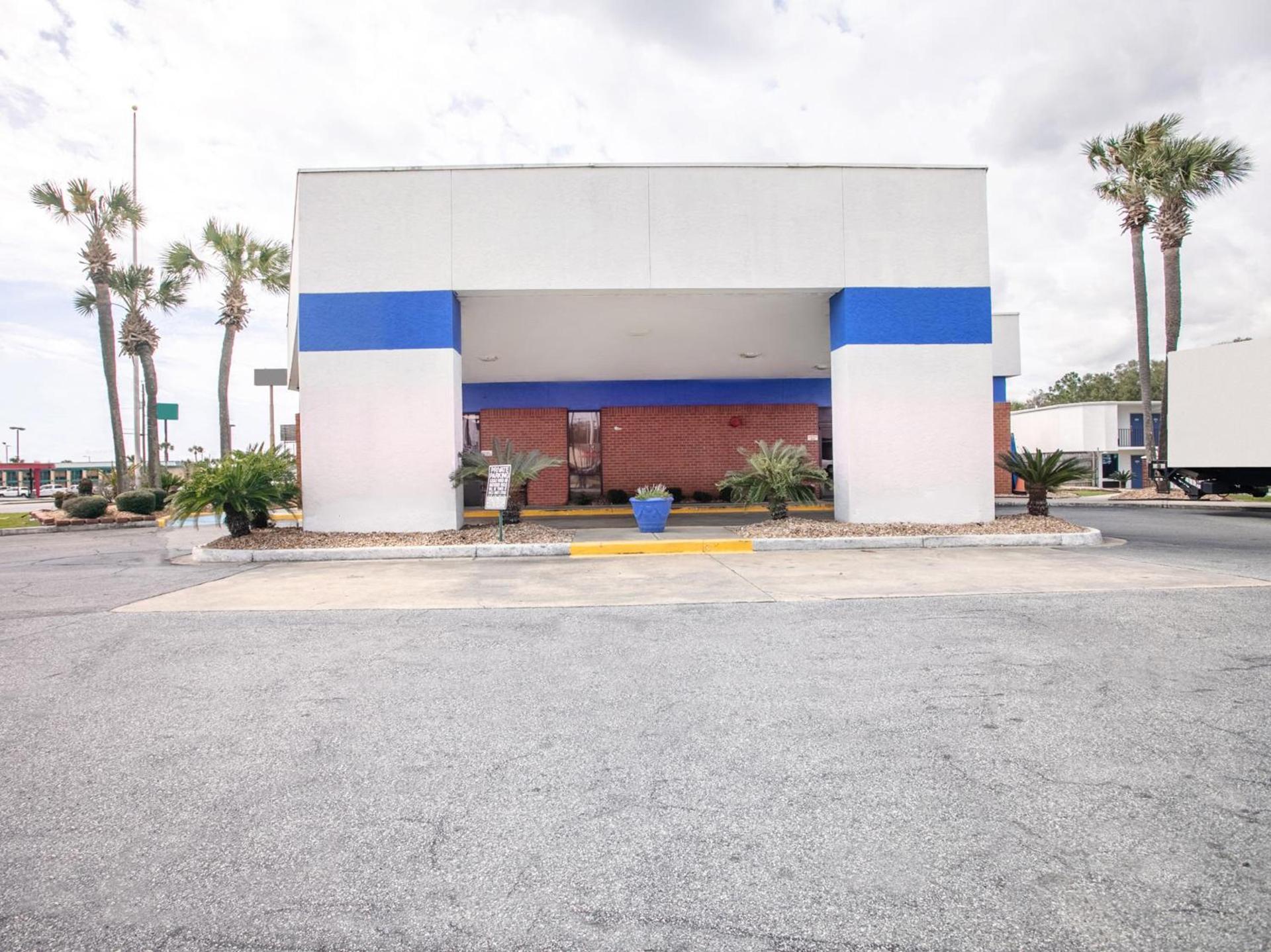 OYO Hotel Lake Park/Valdosta I-75 photo 26