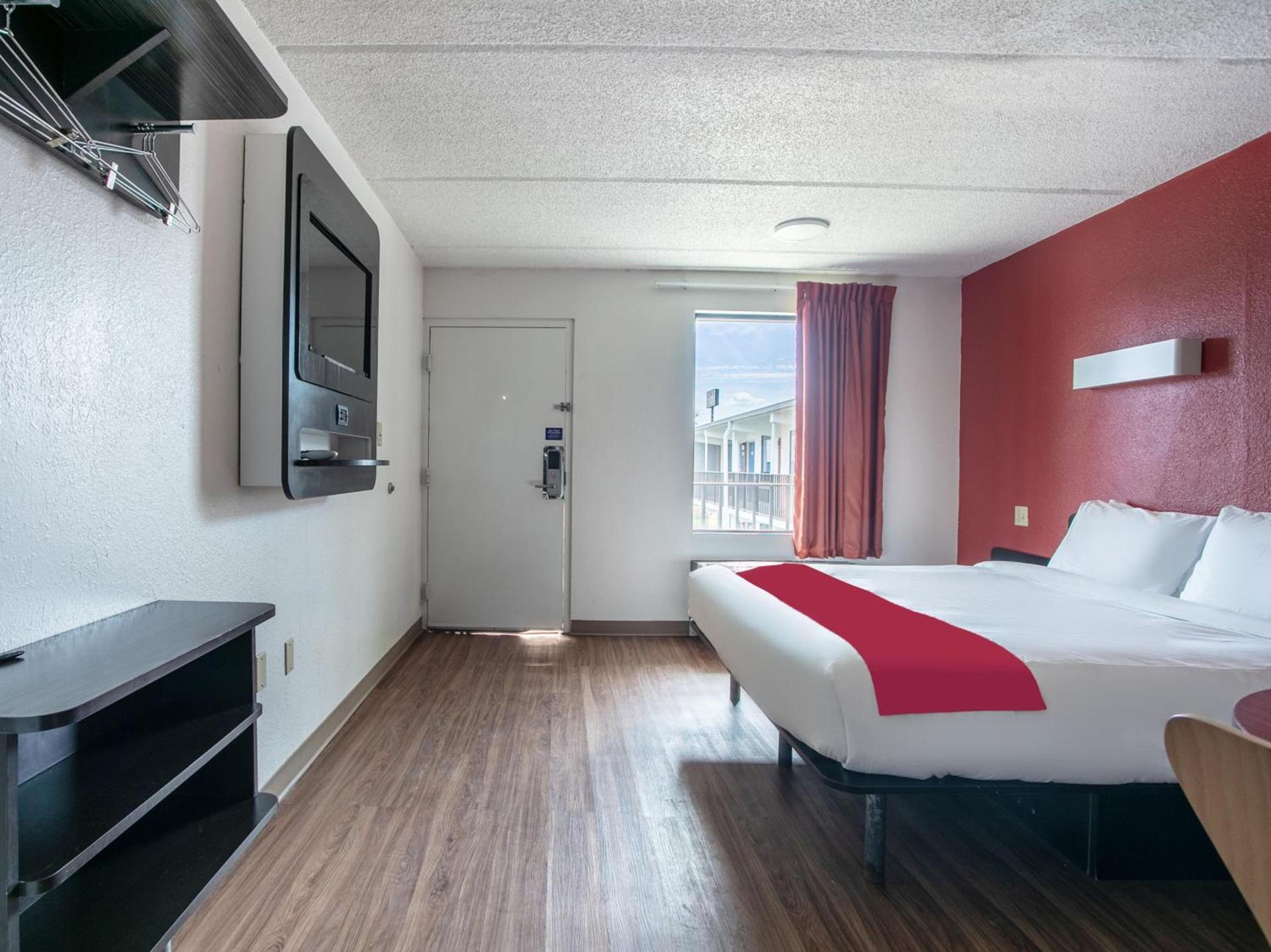 OYO Hotel Lake Park/Valdosta I-75 photo 14