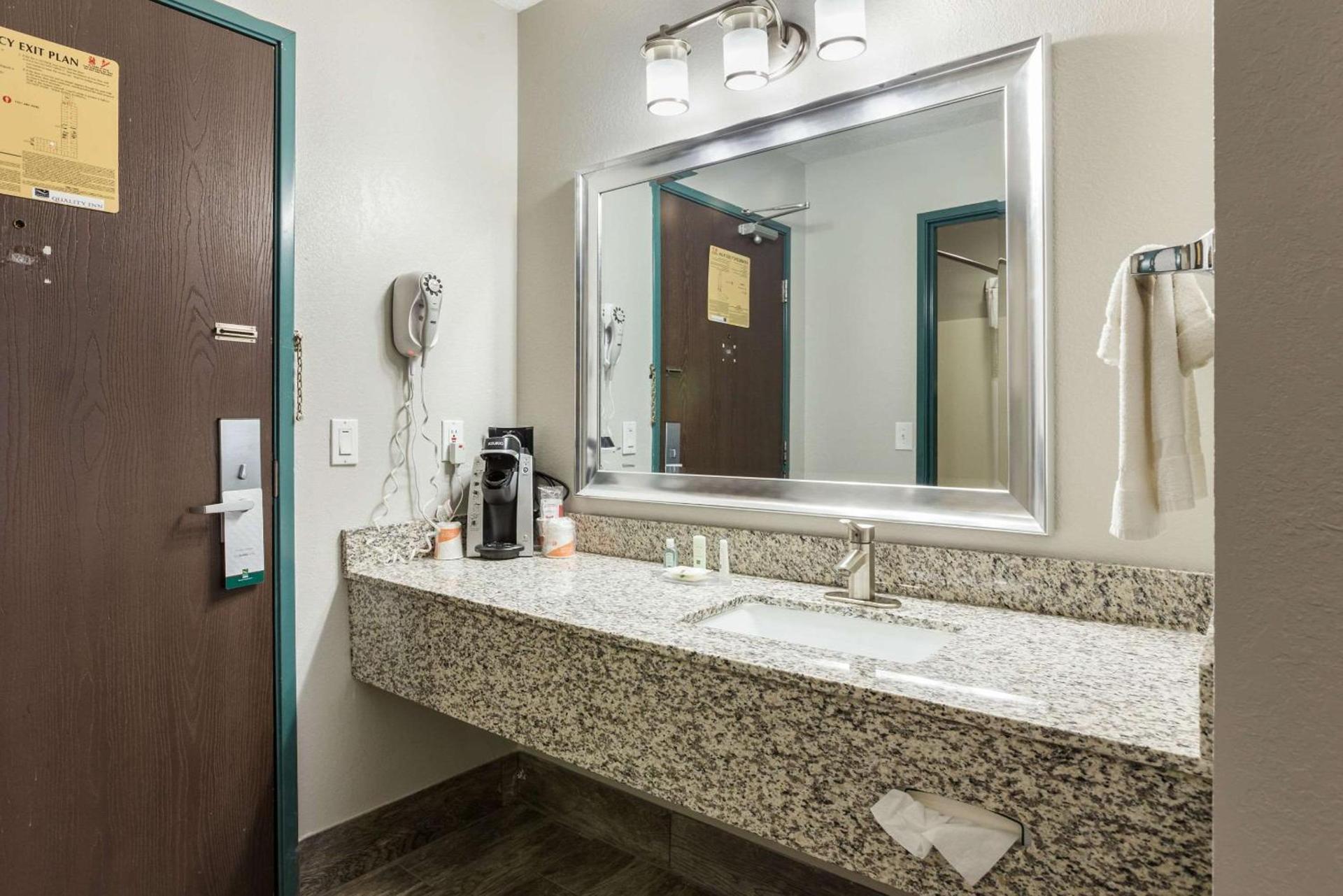 Quality Inn Clare photo 5