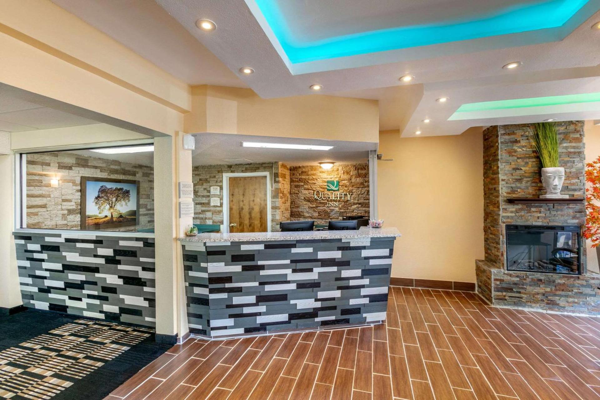 Quality Inn Rawlins I-80 photo 11