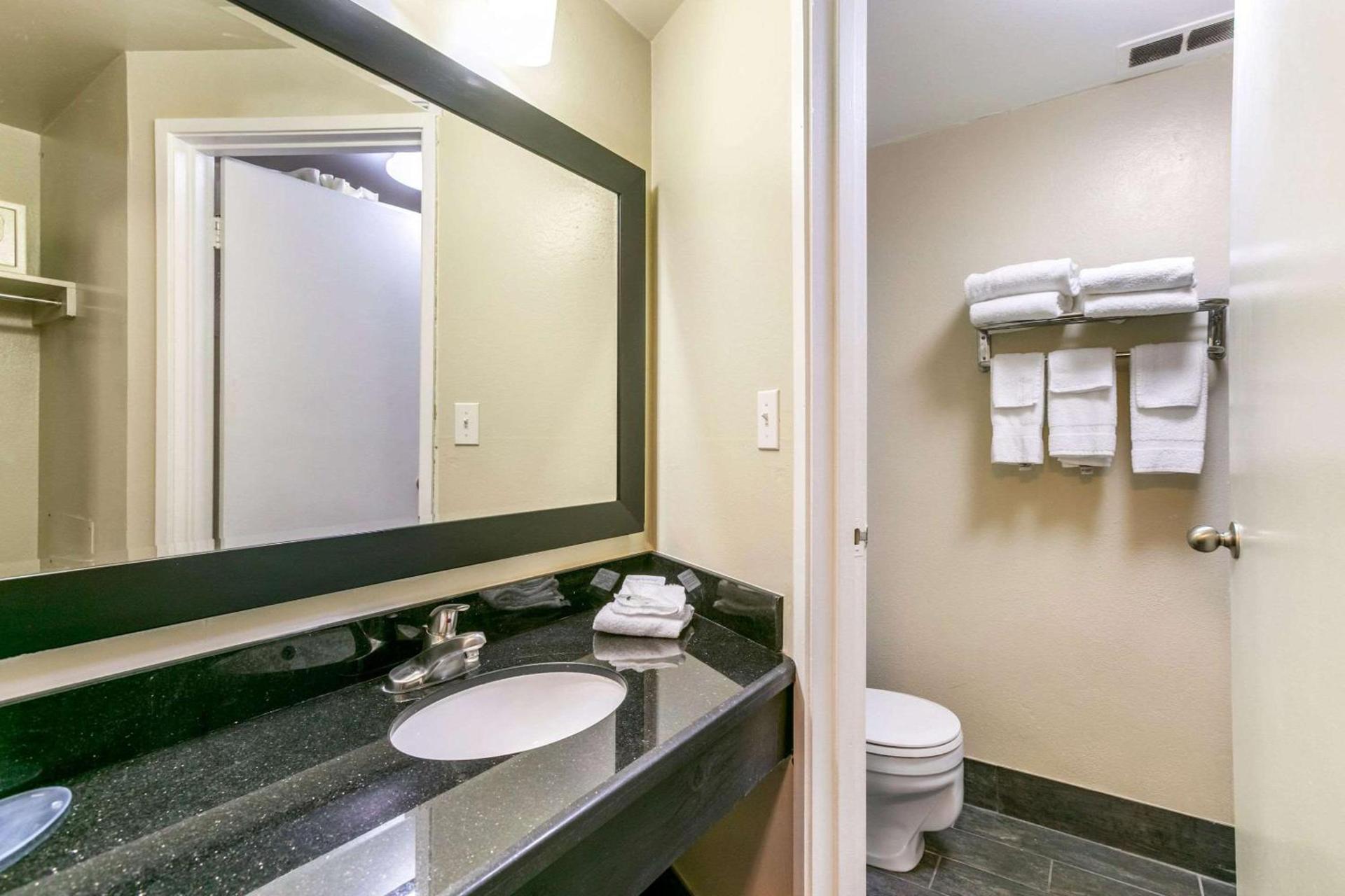 Quality Inn Rawlins I-80 photo 19
