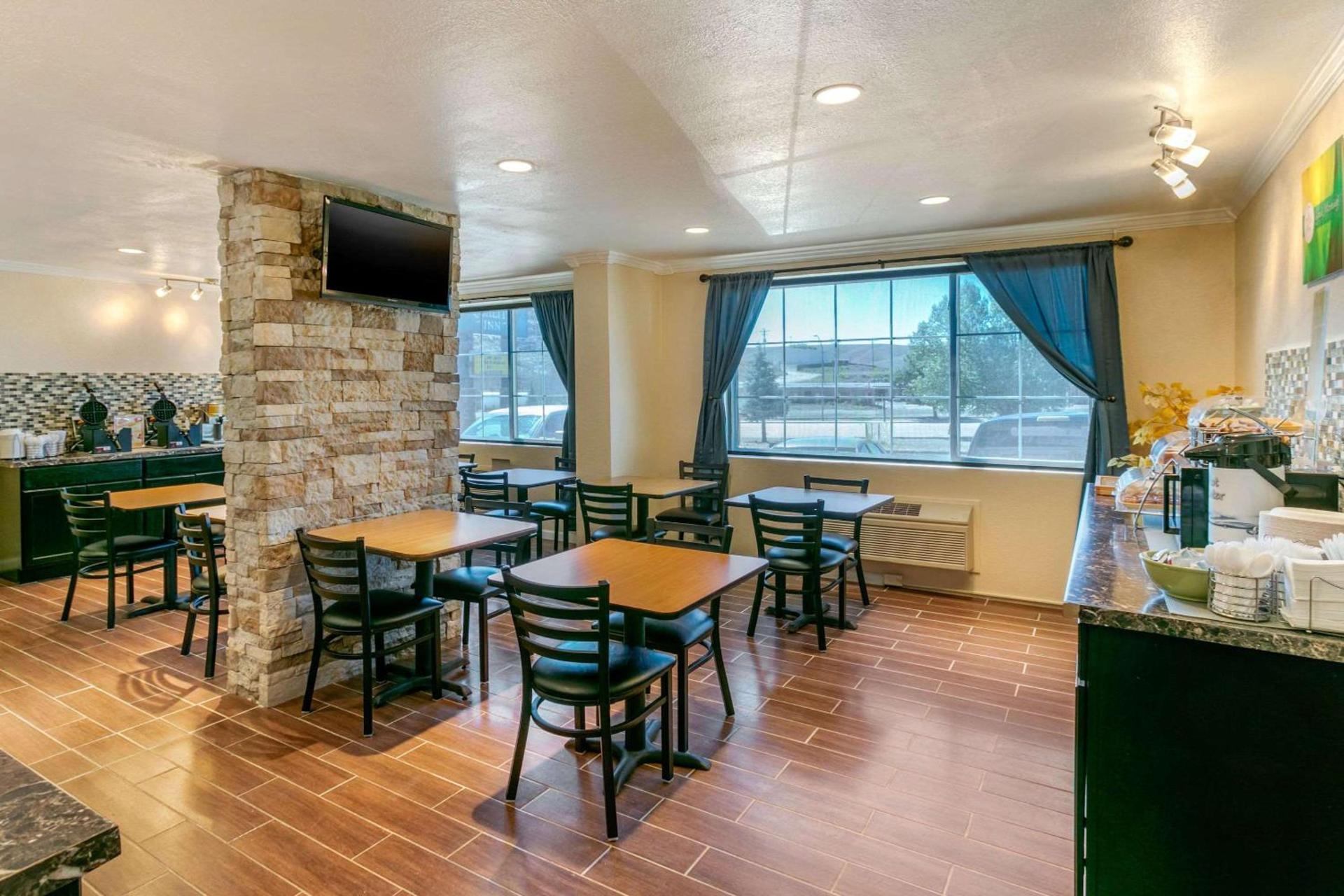 Quality Inn Rawlins I-80 photo 26