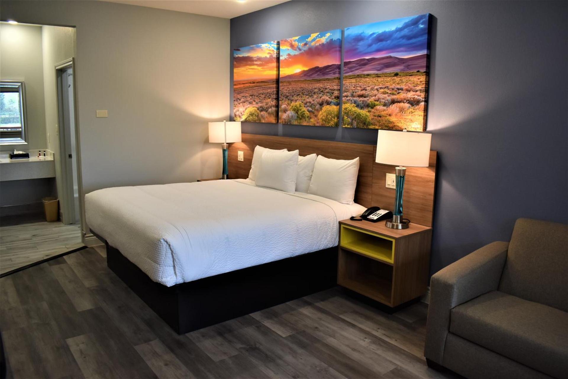 Days Inn & Suites by Wyndham Downtown/University of Houston photo 63