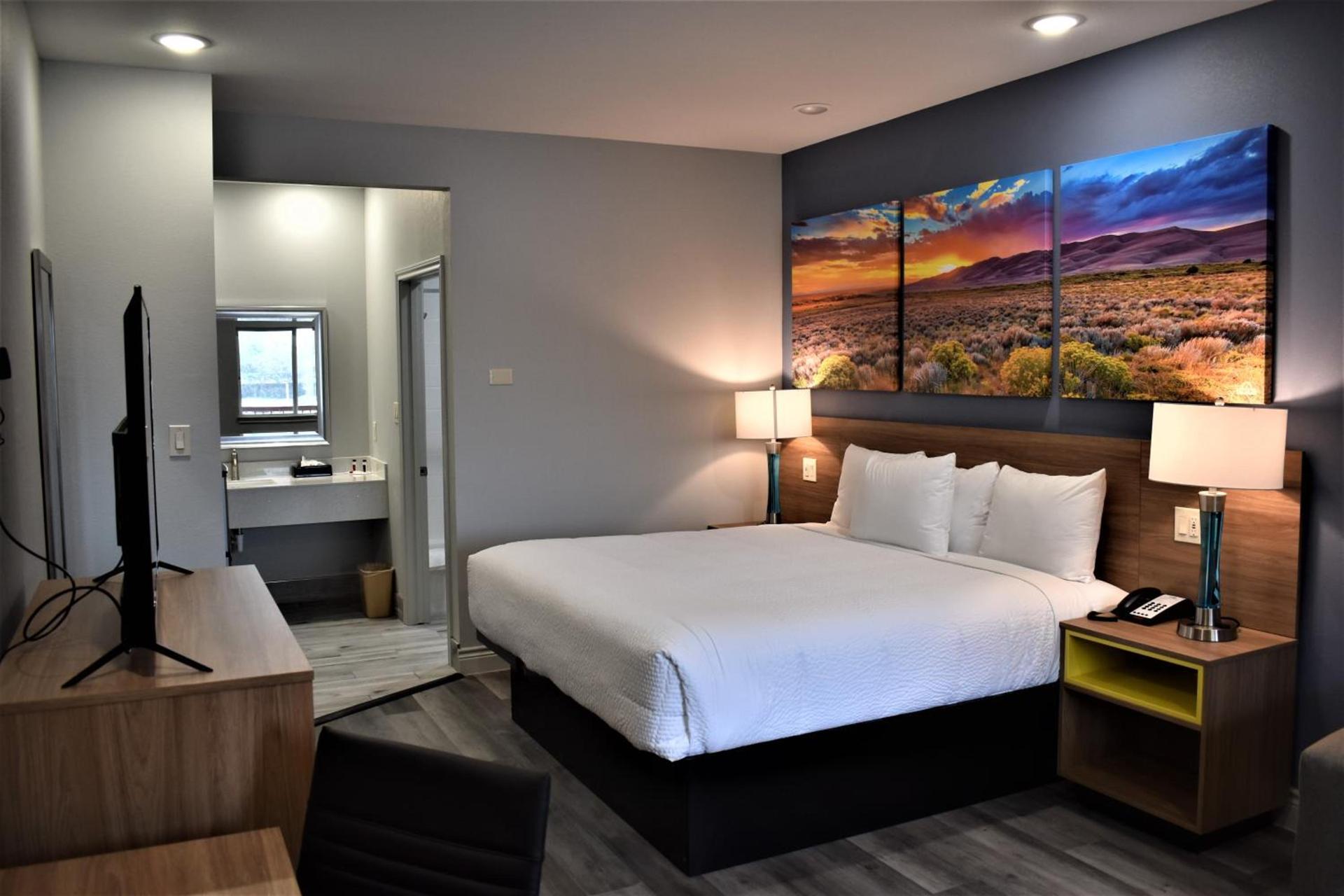Days Inn & Suites by Wyndham Downtown/University of Houston photo 66