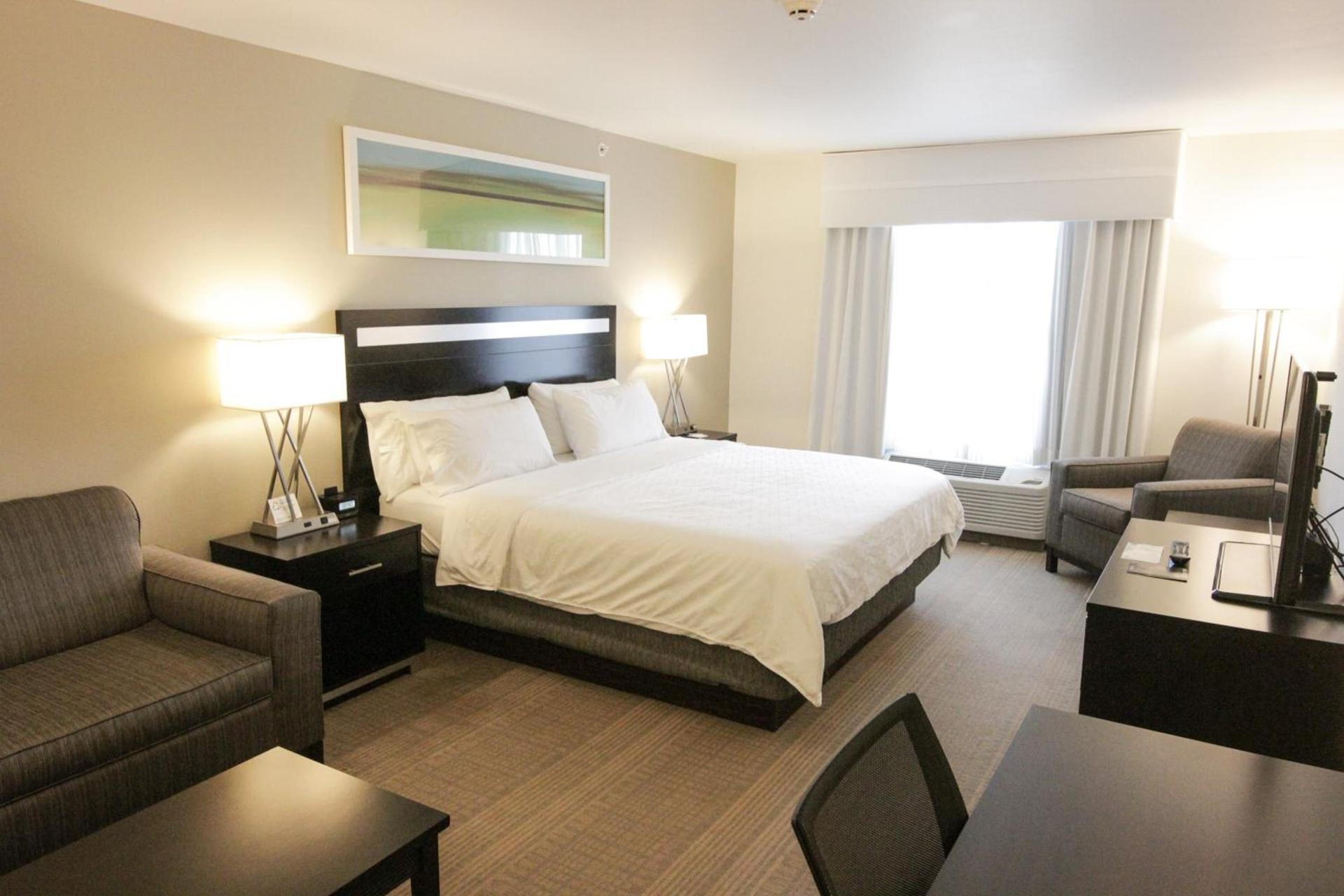 Holiday Inn Express and Suites Montgomery by IHG photo 52
