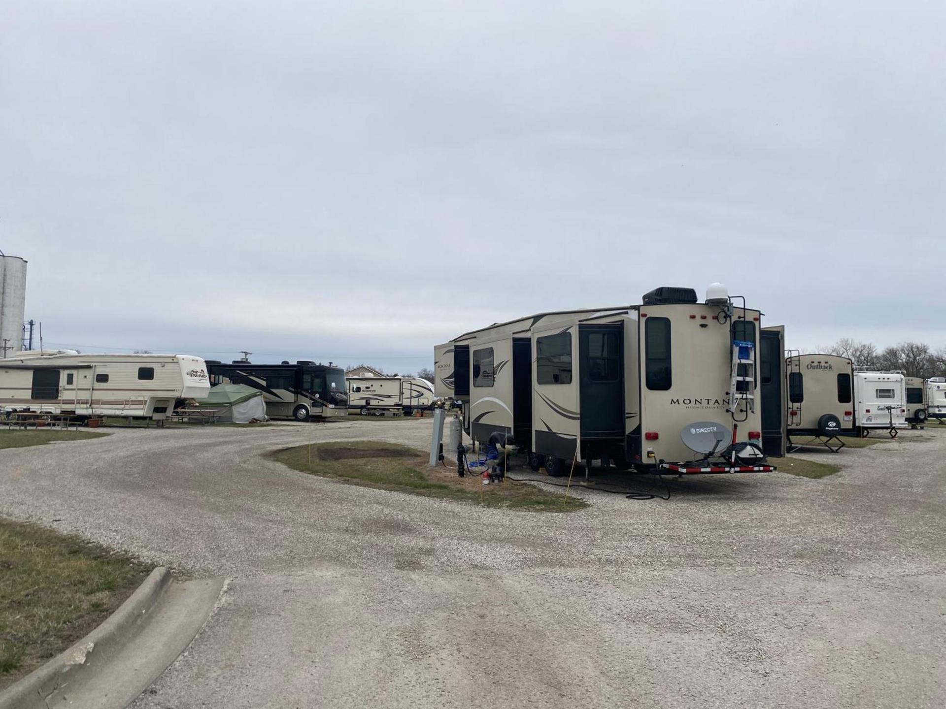 Garnett Hotel & RV Park photo 17