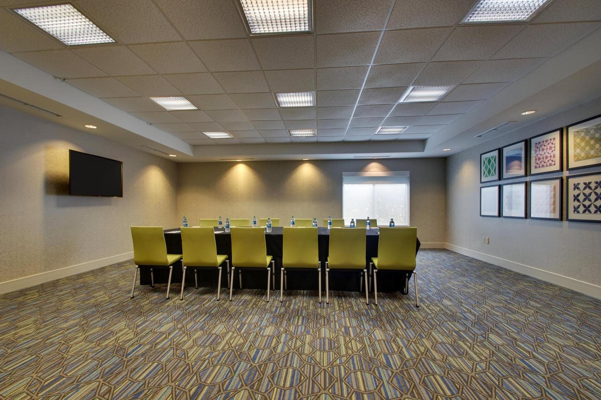 Holiday Inn Express Hotel & Suites Morris by IHG photo 60