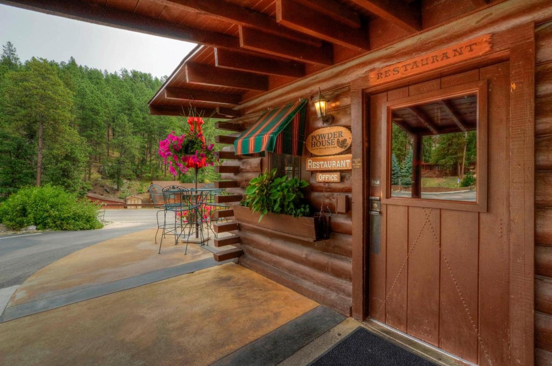Powder House Lodge photo 6