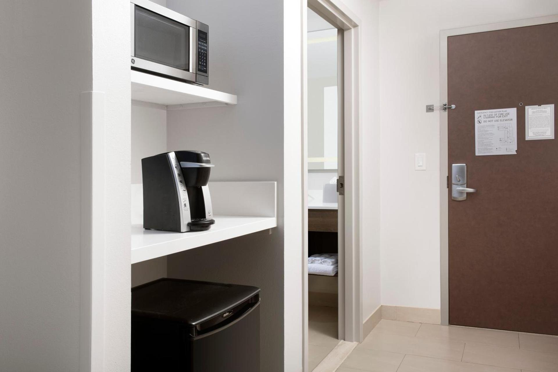 Holiday Inn Express Jacksonville Beach by IHG photo 24